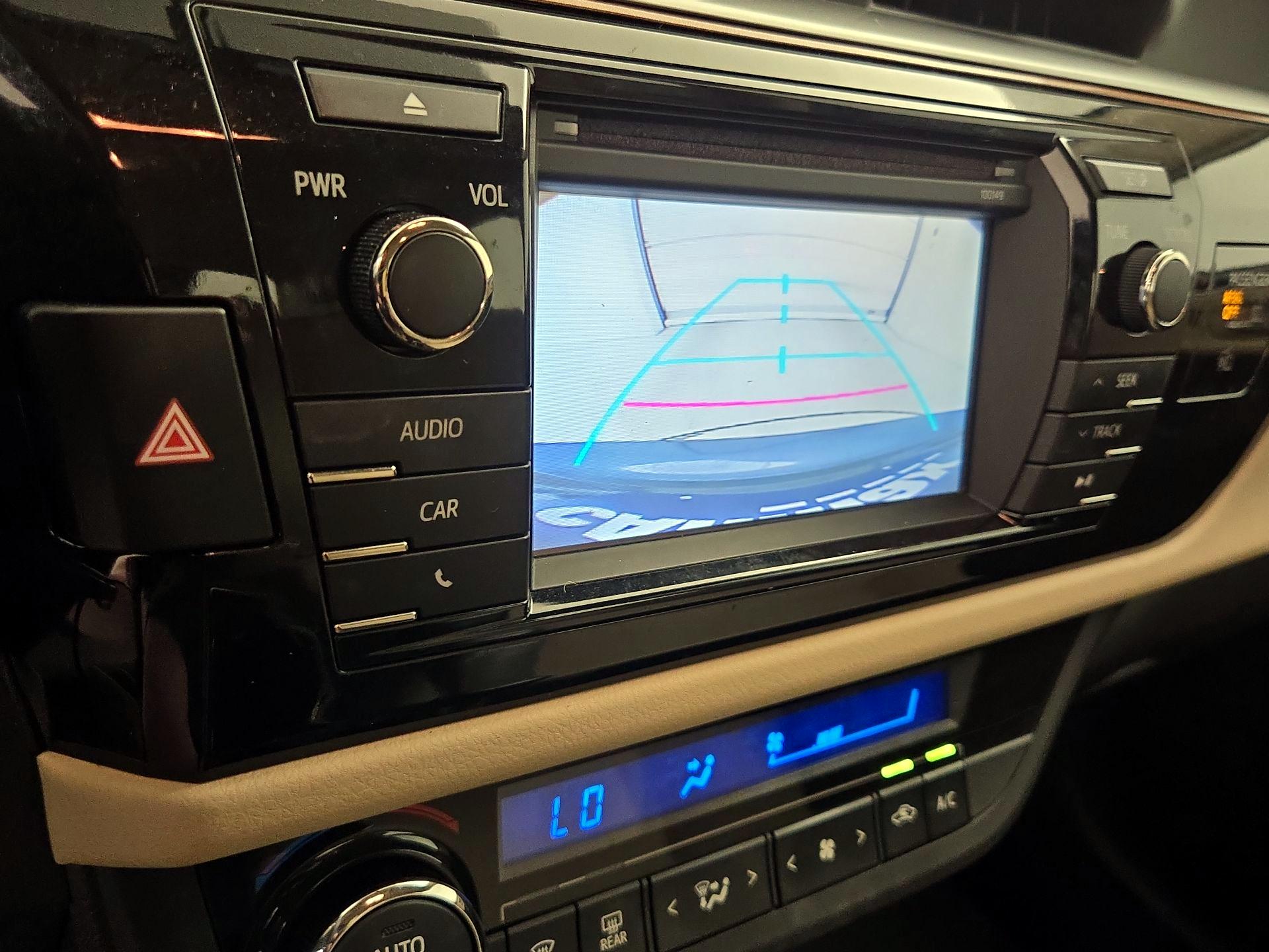 Thumbnail: 2014 Toyota Corolla - 14