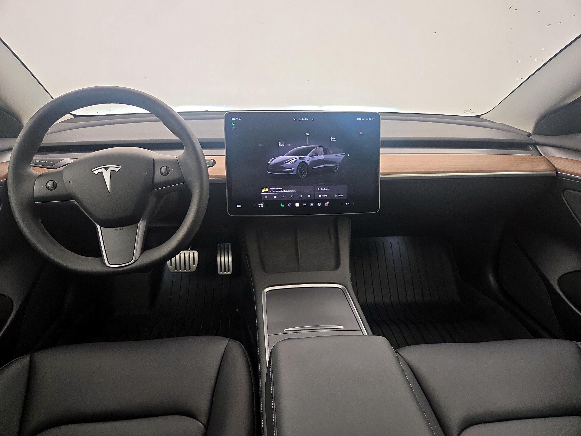 Thumbnail: 2023 Tesla Model 3 - 9