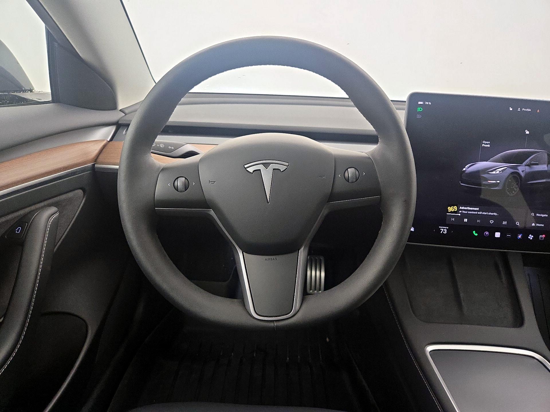 Thumbnail: 2023 Tesla Model 3 - 10