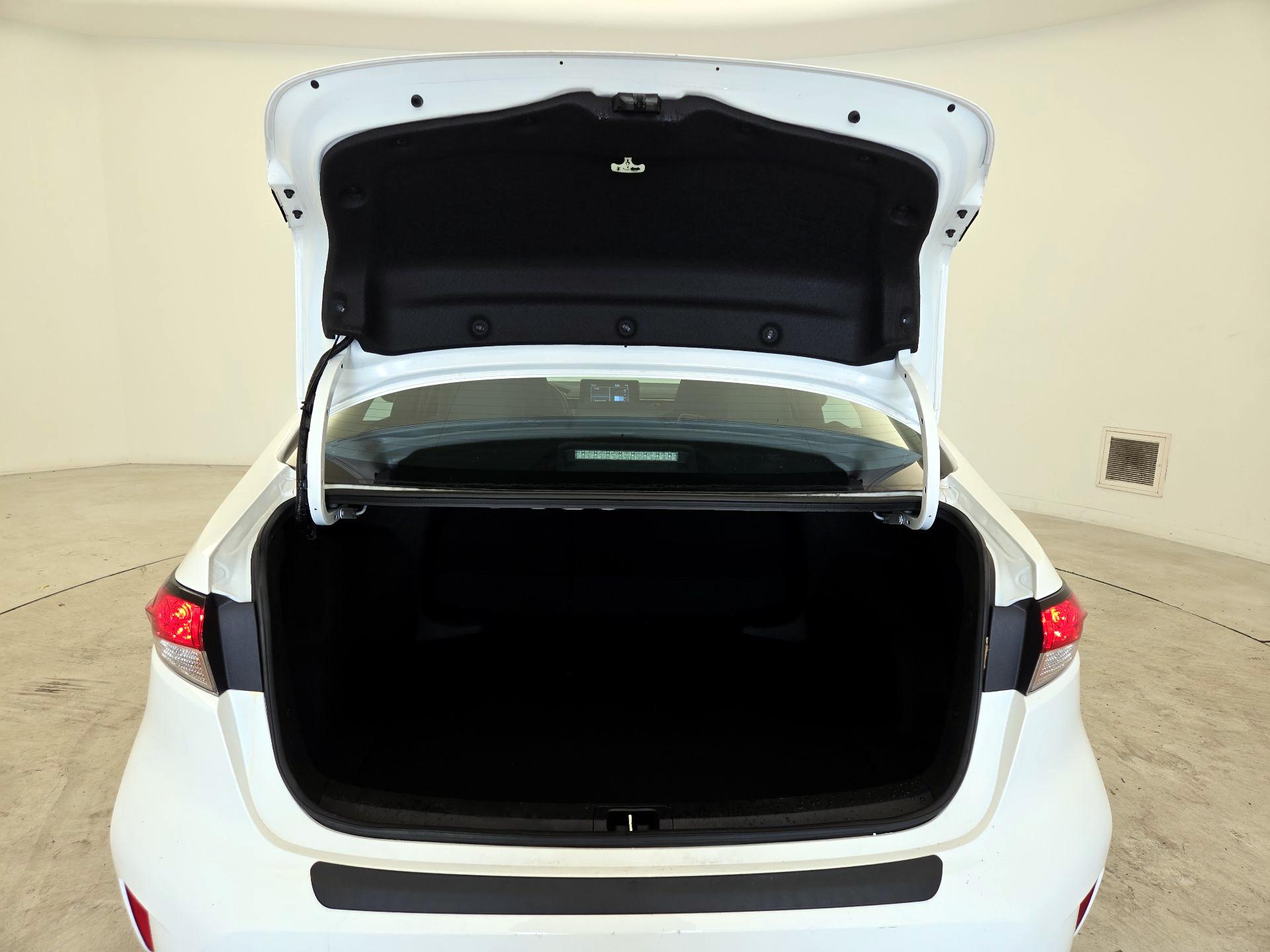 Thumbnail: 2022 Toyota Corolla - 20