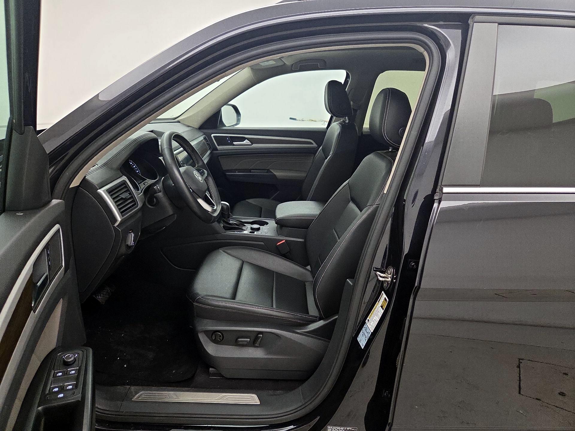 Thumbnail: 2021 Volkswagen Atlas - 11