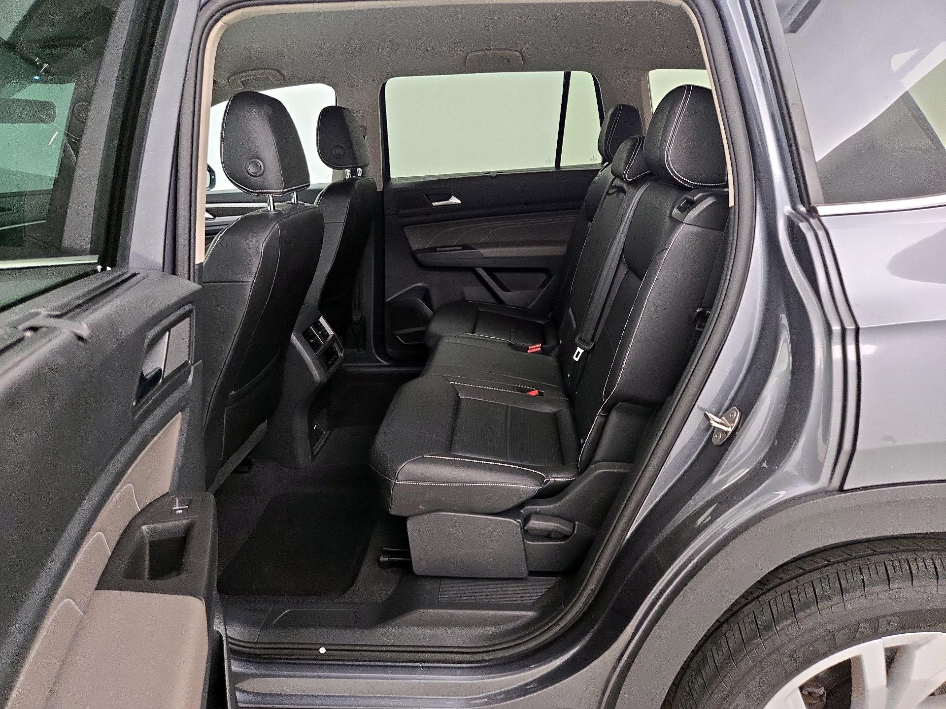 Thumbnail: 2023 Volkswagen Atlas - 19