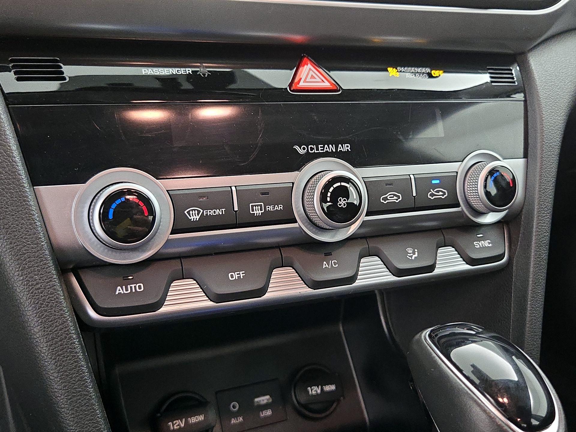 Thumbnail: 2020 Hyundai Elantra - 16