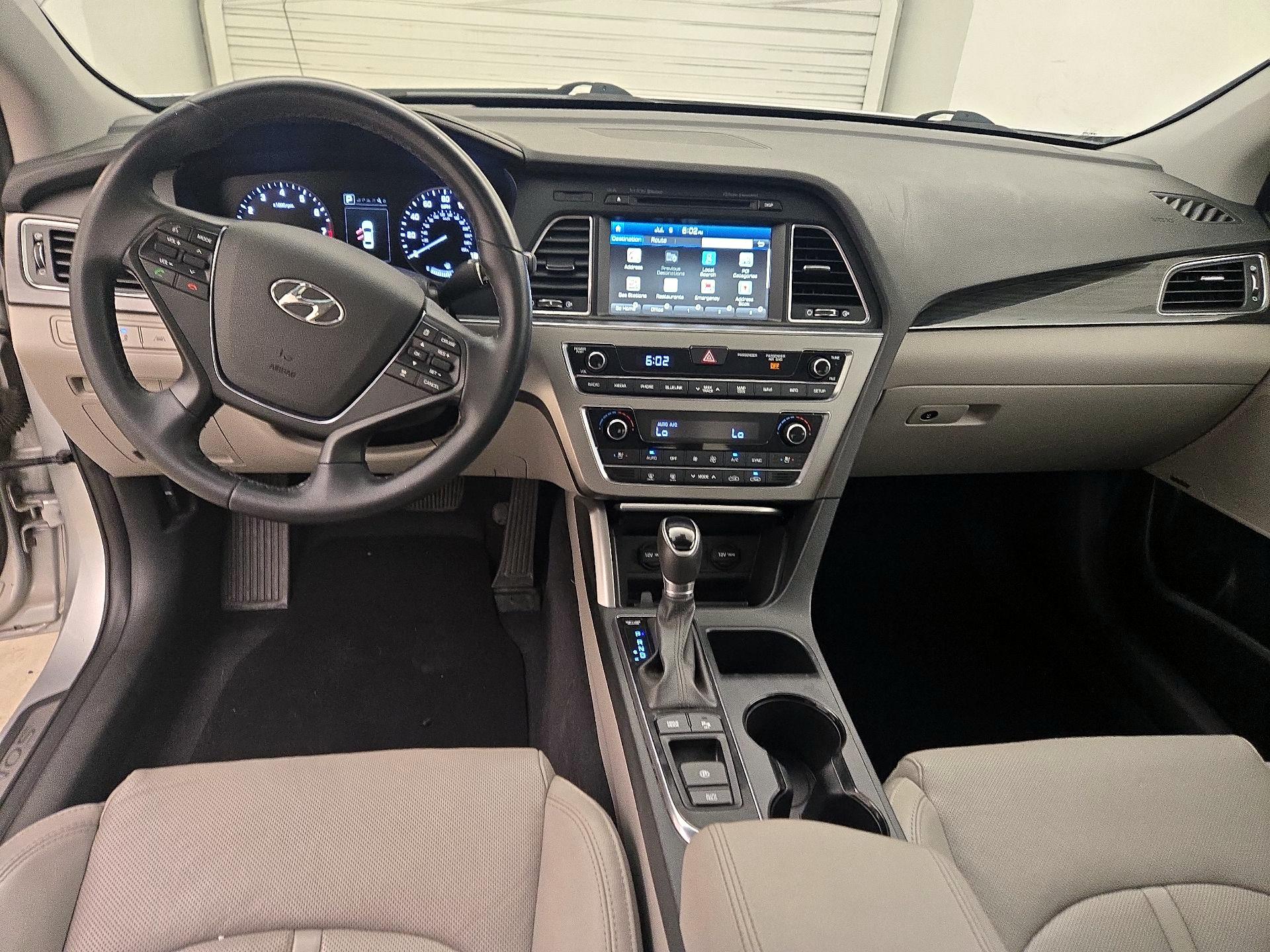 Thumbnail: 2017 Hyundai Sonata - 9