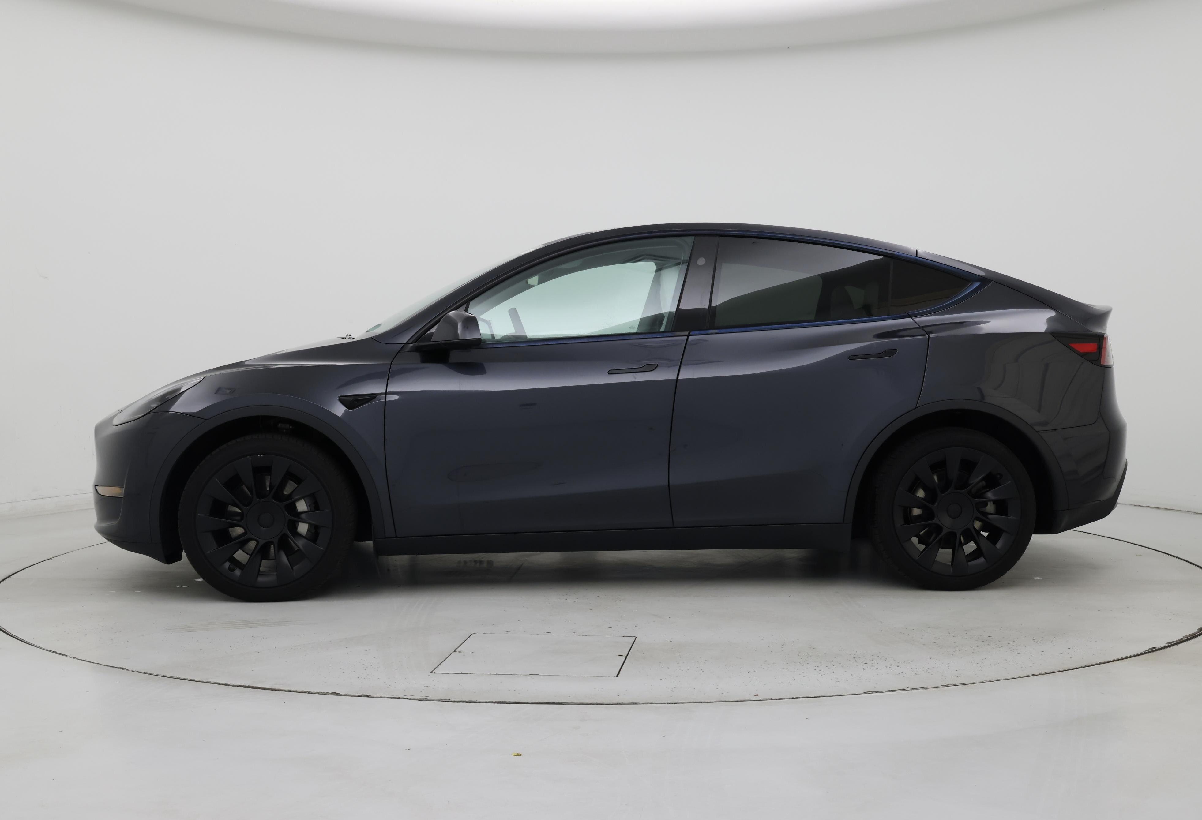 Thumbnail: 2024 Tesla Model Y - 3