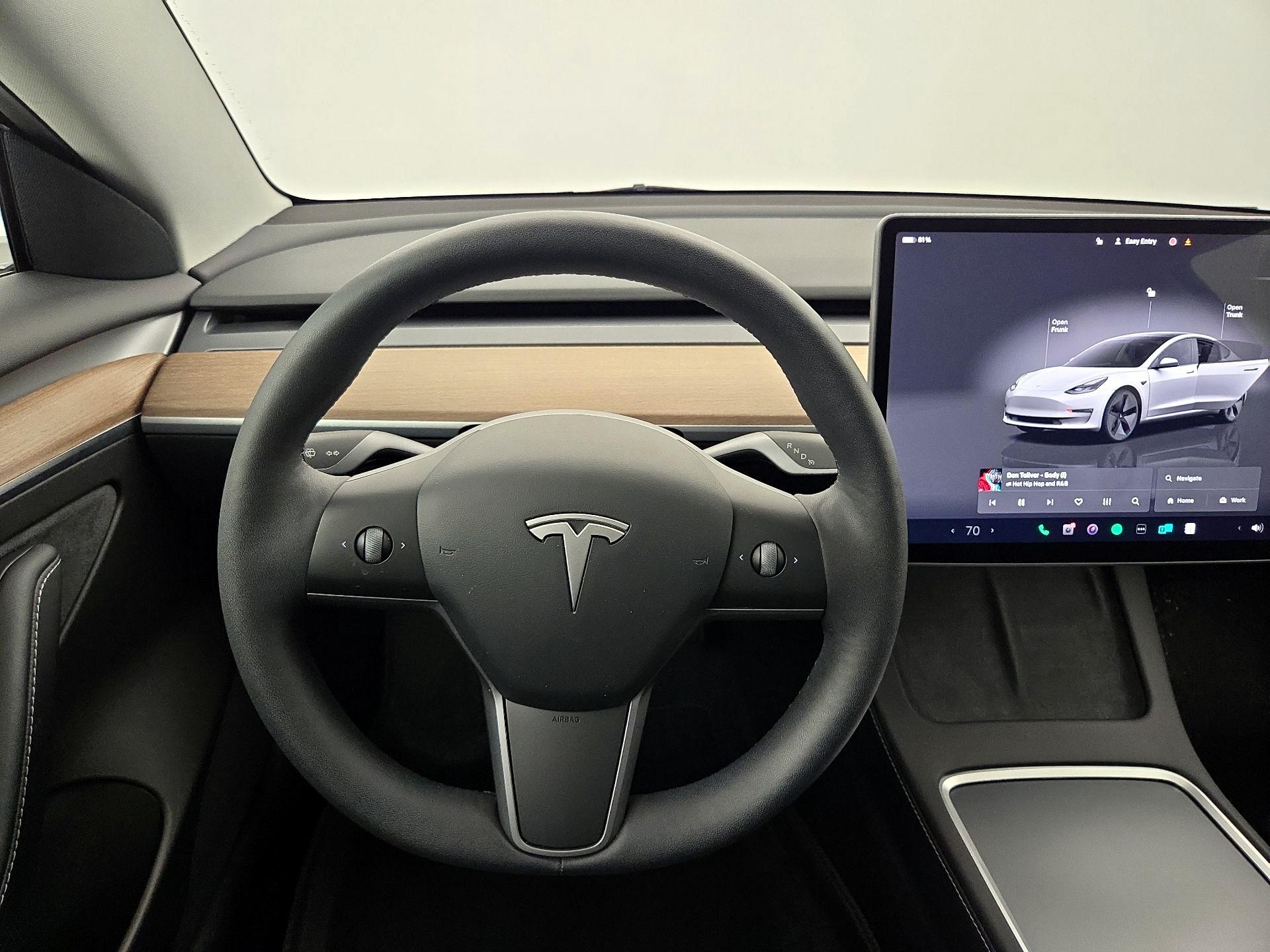 Thumbnail: 2022 Tesla Model 3 - 10