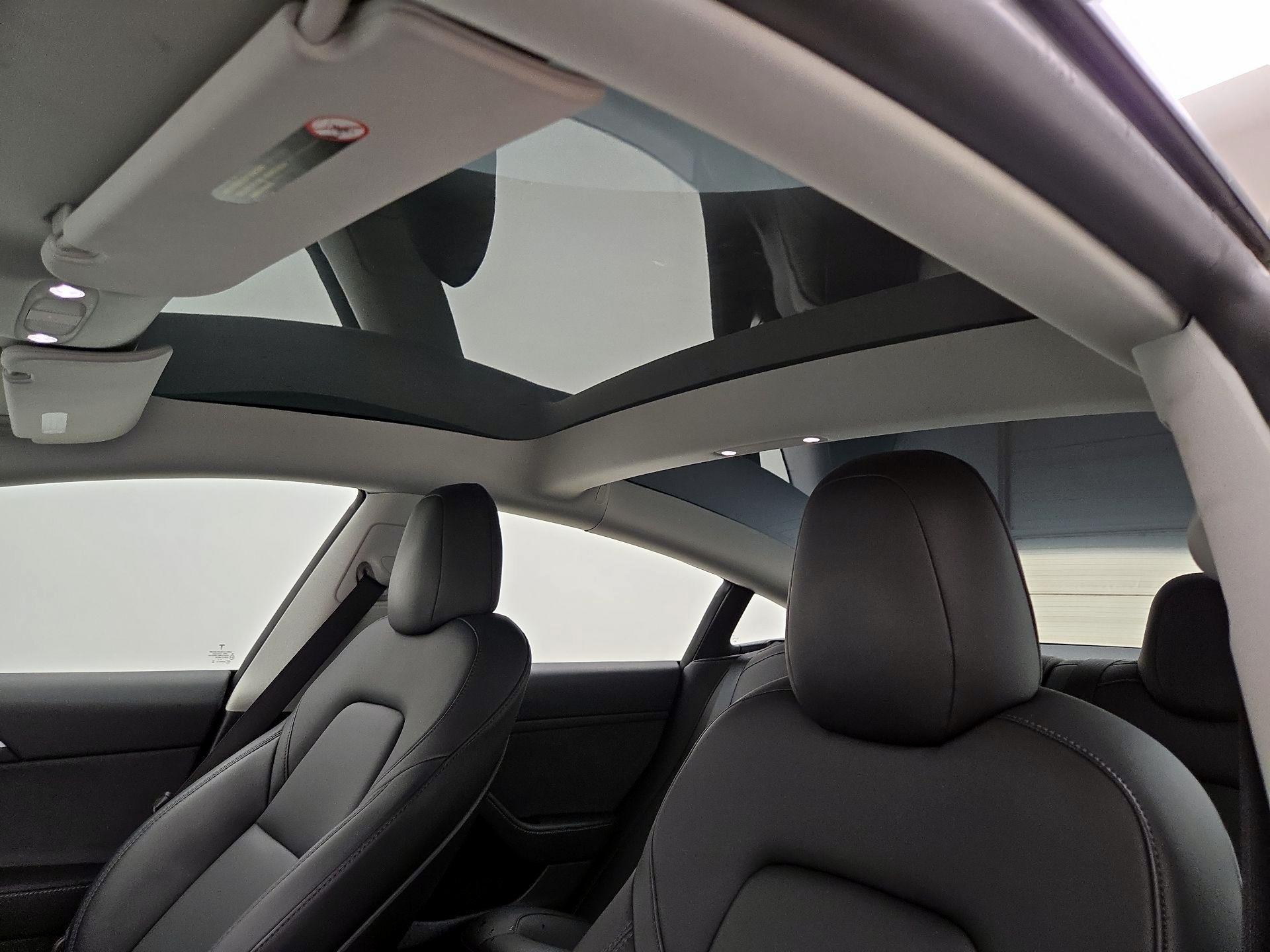 Thumbnail: 2022 Tesla Model 3 - 18