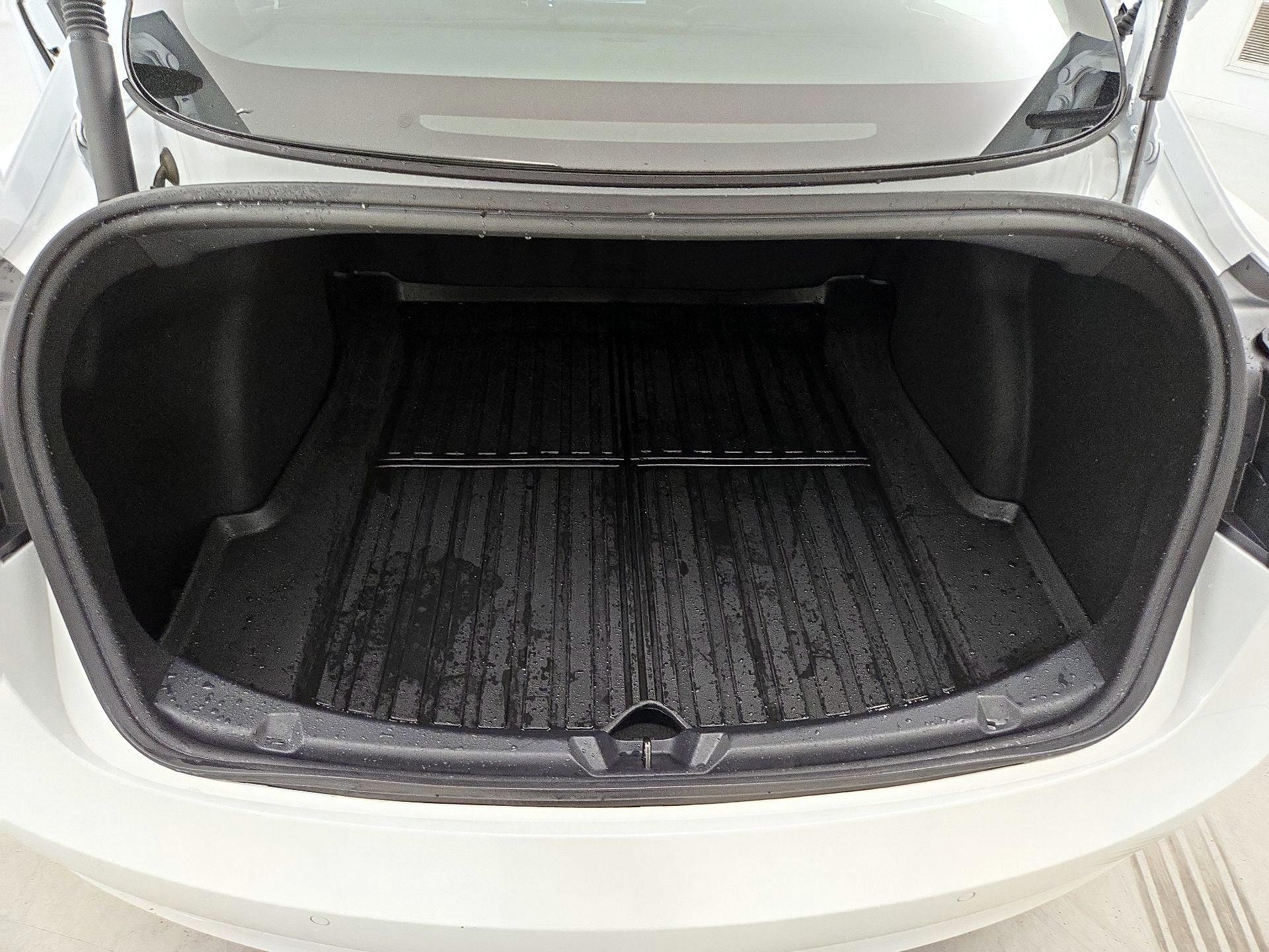 Thumbnail: 2022 Tesla Model 3 - 20