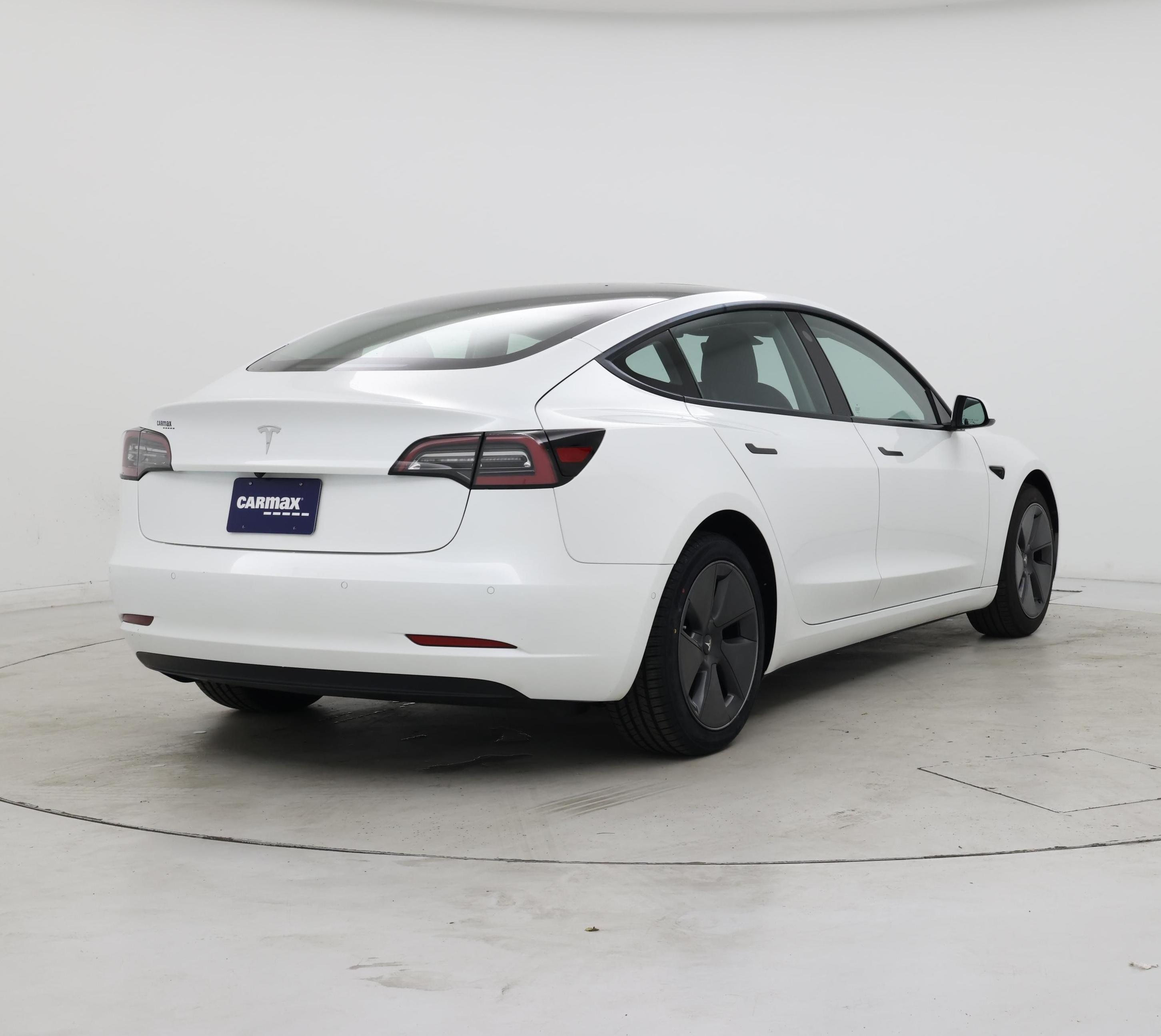 Thumbnail: 2022 Tesla Model 3 - 8