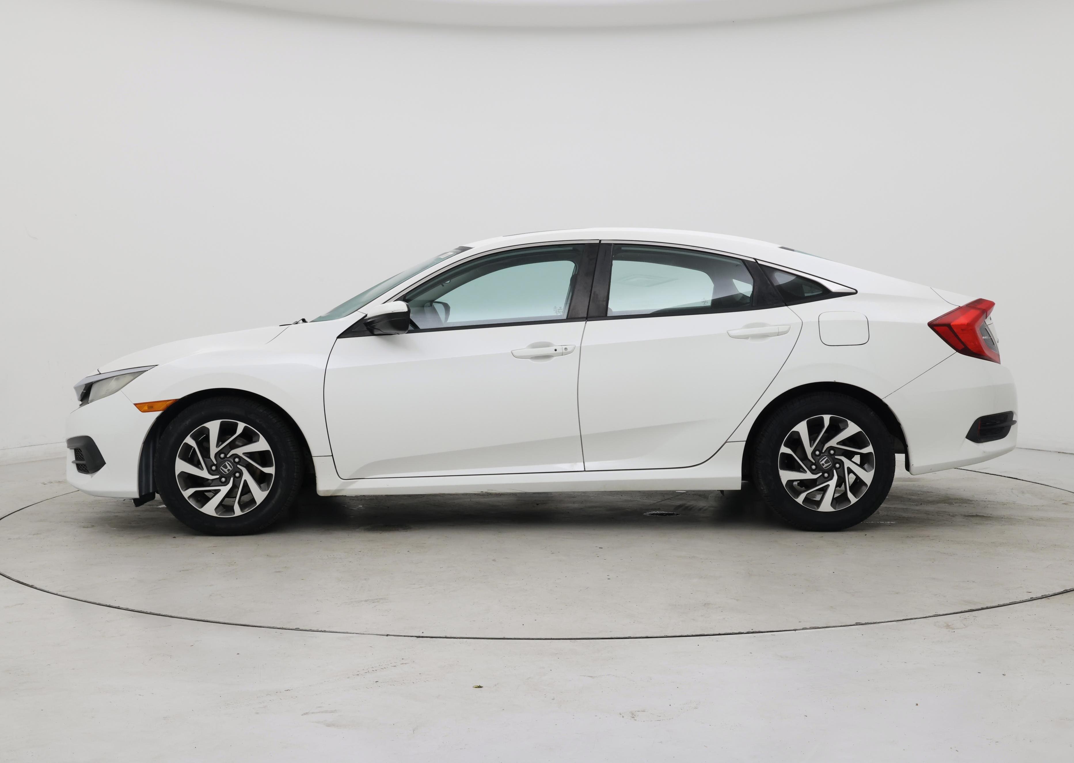Thumbnail: 2016 Honda Civic - 3