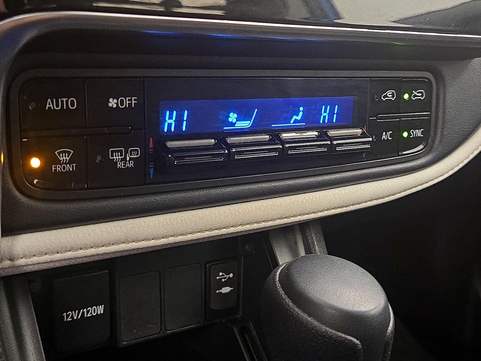2018 Toyota Corolla iM Base - Photo 18