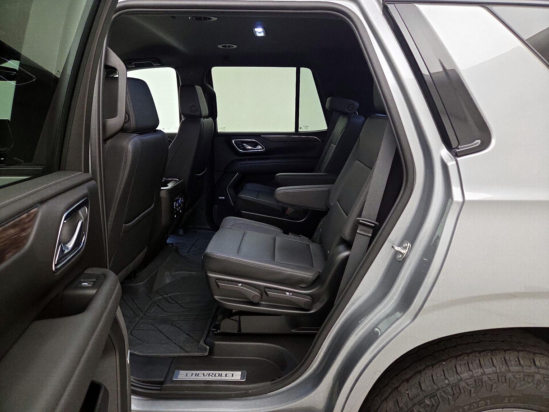 Thumbnail: 2024 Chevrolet Tahoe - 19