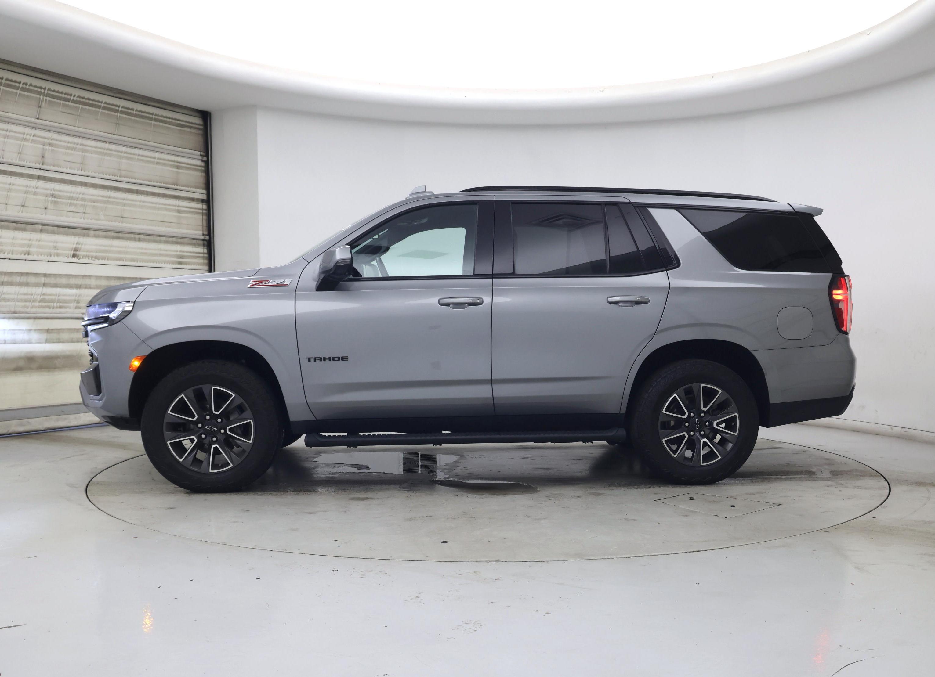 Thumbnail: 2024 Chevrolet Tahoe - 3