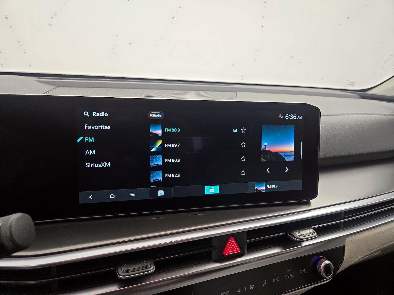 2025 Kia Sorento EX Hybrid - Photo 17