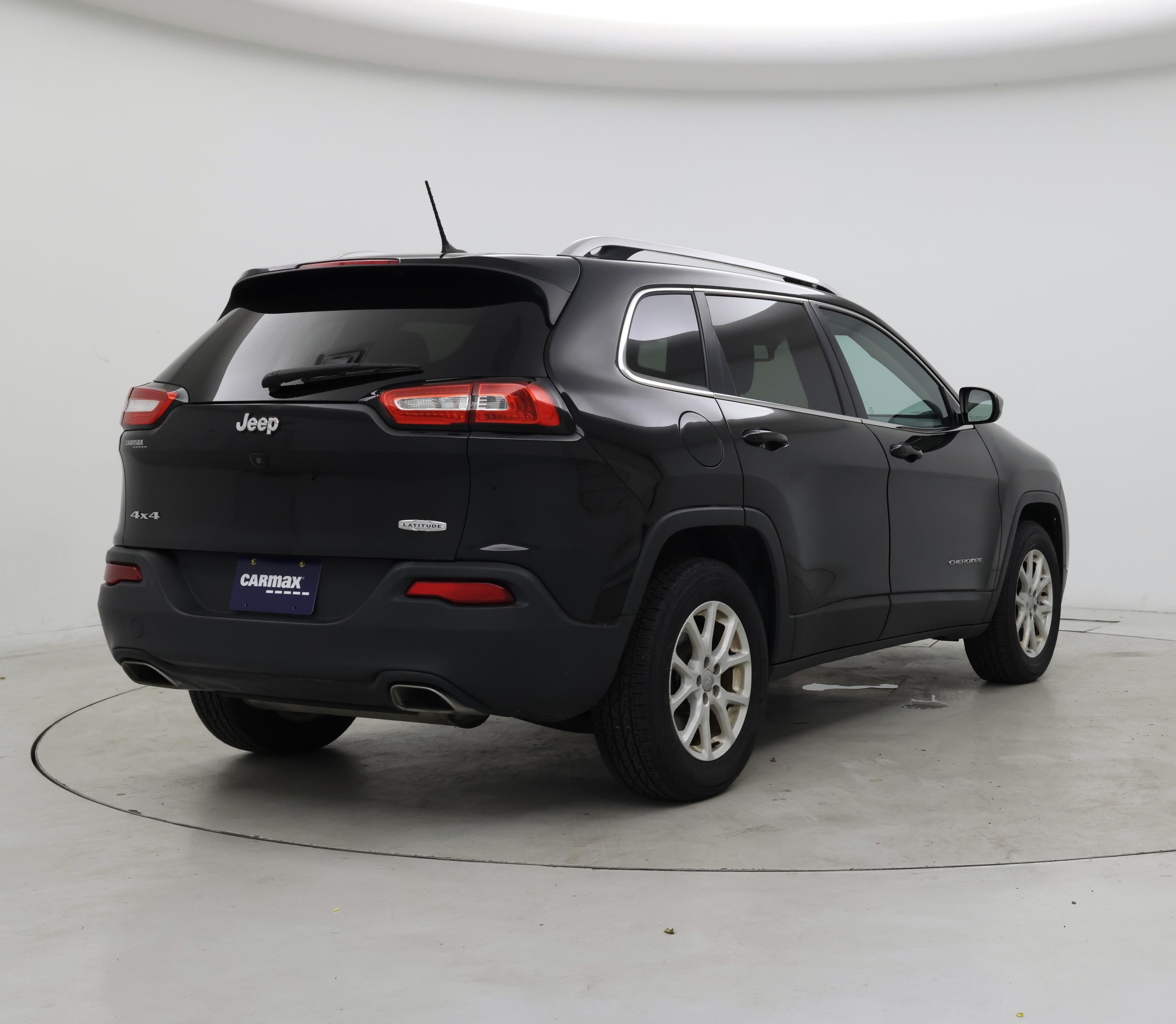 Thumbnail: 2017 Jeep Cherokee - 8