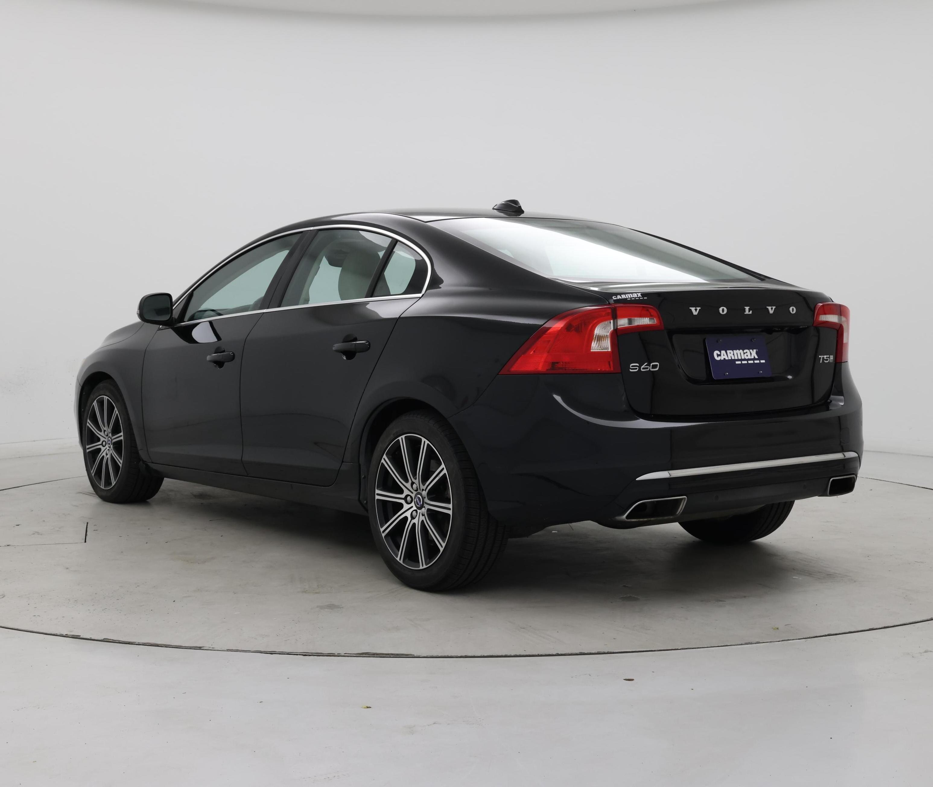 Thumbnail: 2017 Volvo S60 - 2