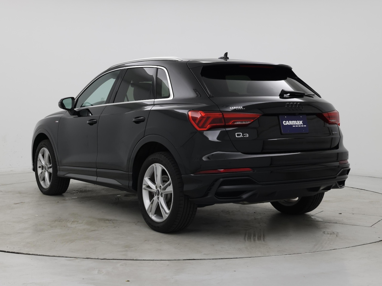 2021 Audi Q3 S Line Premium Plus - Photo 3