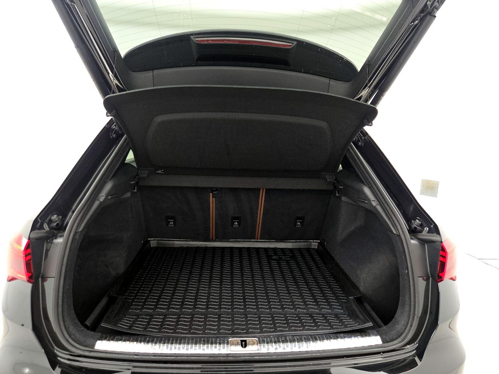 2021 Audi Q3 S Line Premium Plus - Photo 23