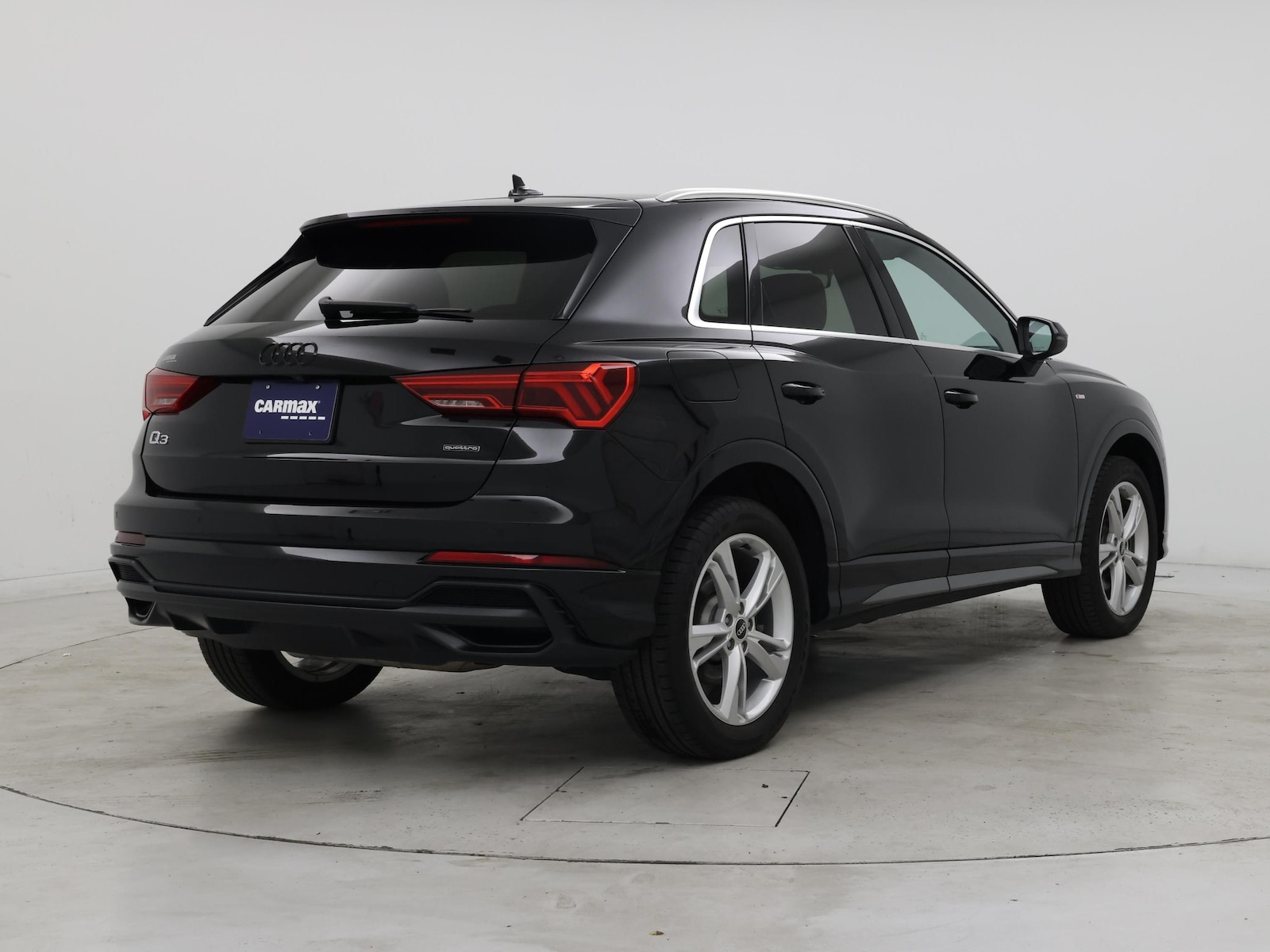 2021 Audi Q3 S Line Premium Plus - Photo 9