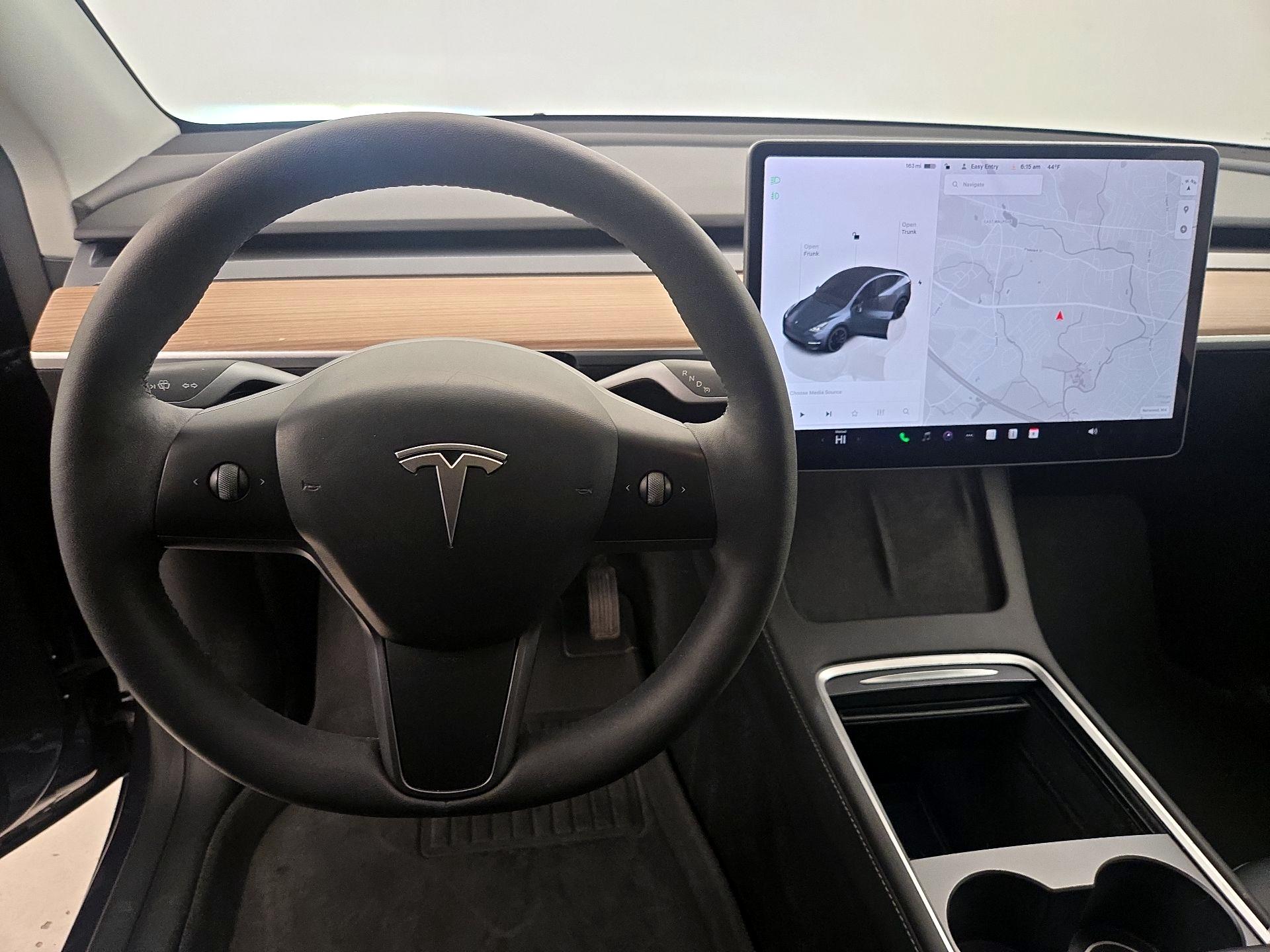 Thumbnail: 2023 Tesla Model Y - 10