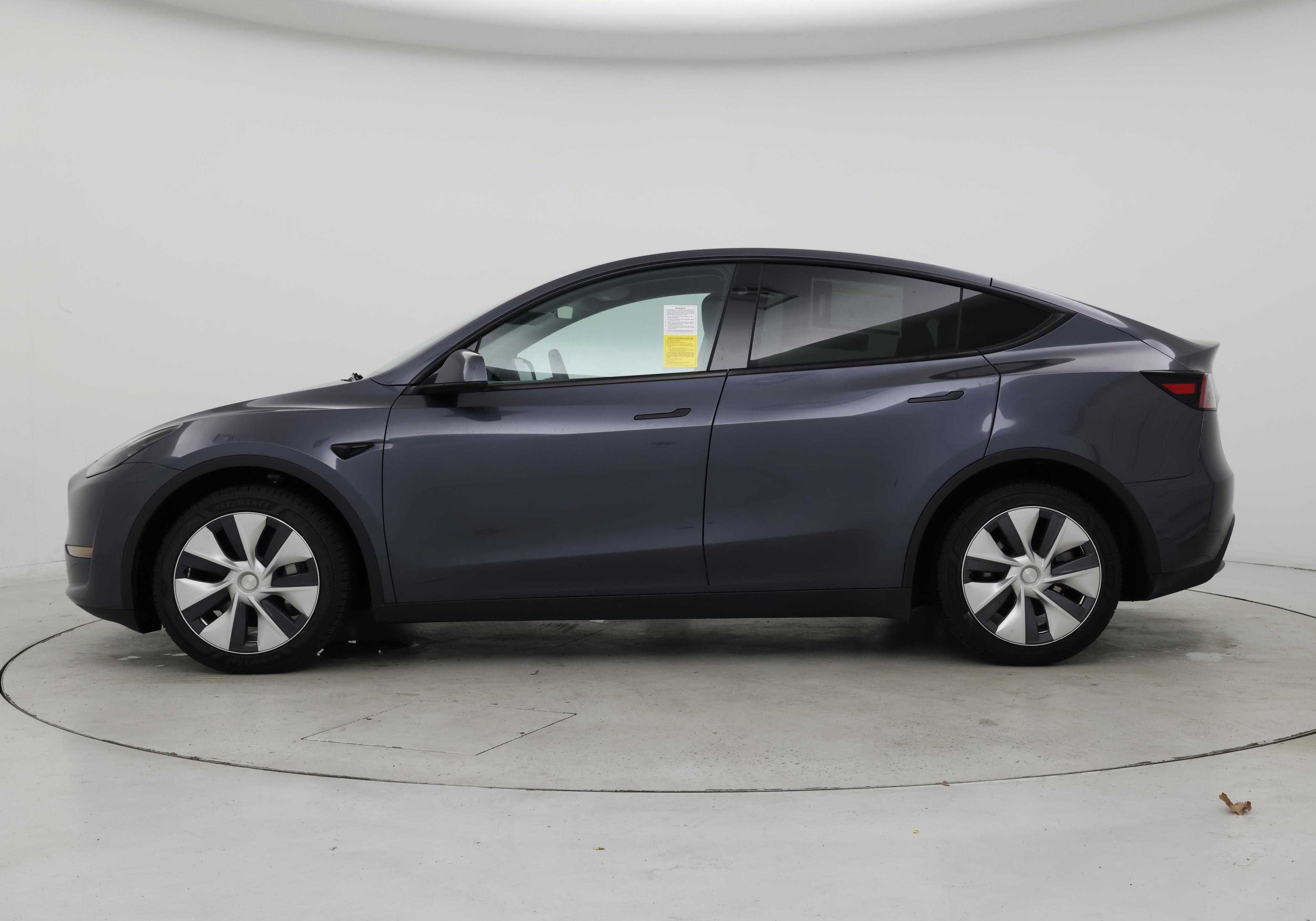 Thumbnail: 2023 Tesla Model Y - 3