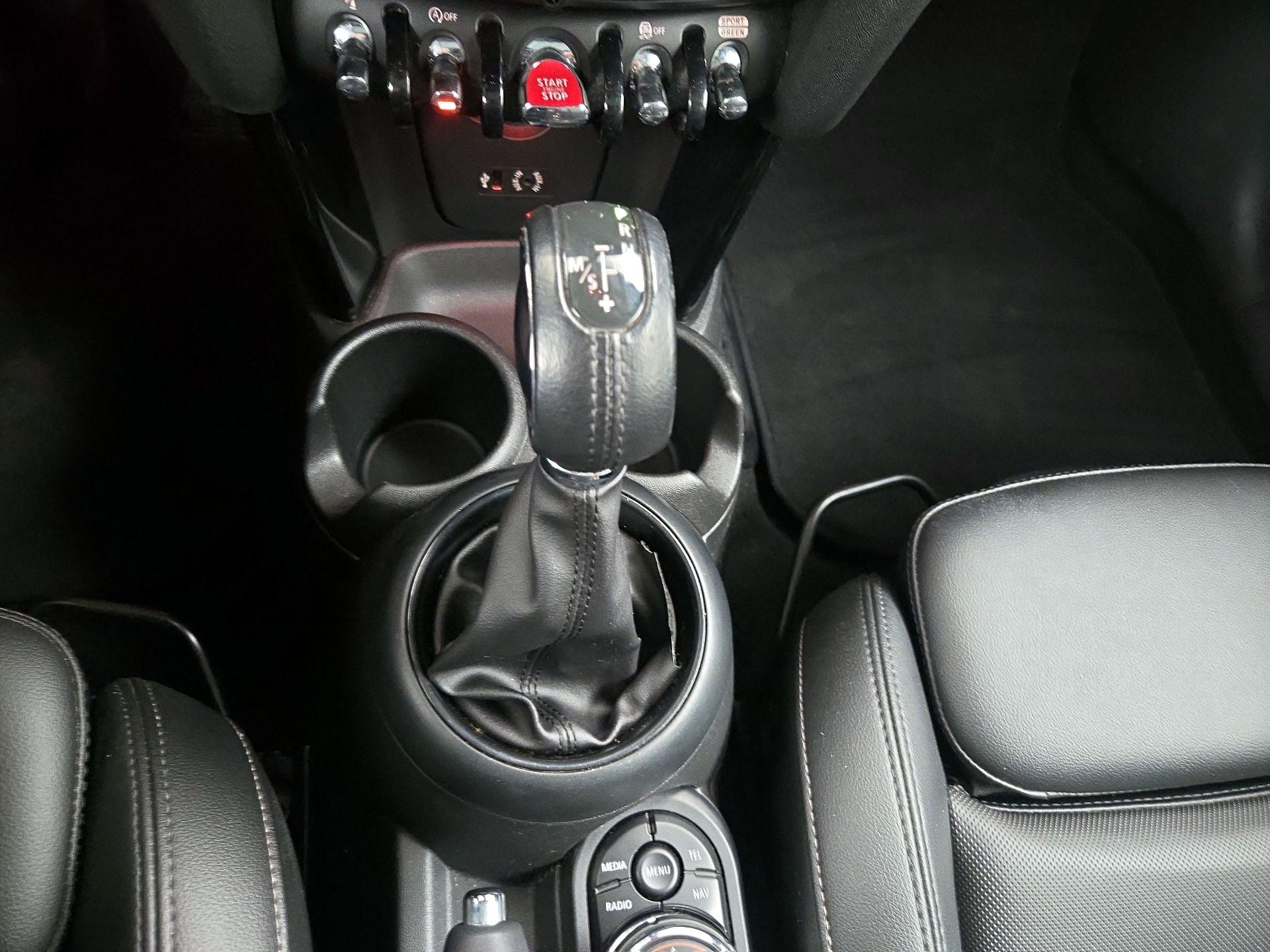 Thumbnail: 2018 MINI Cooper Hardtop - 18