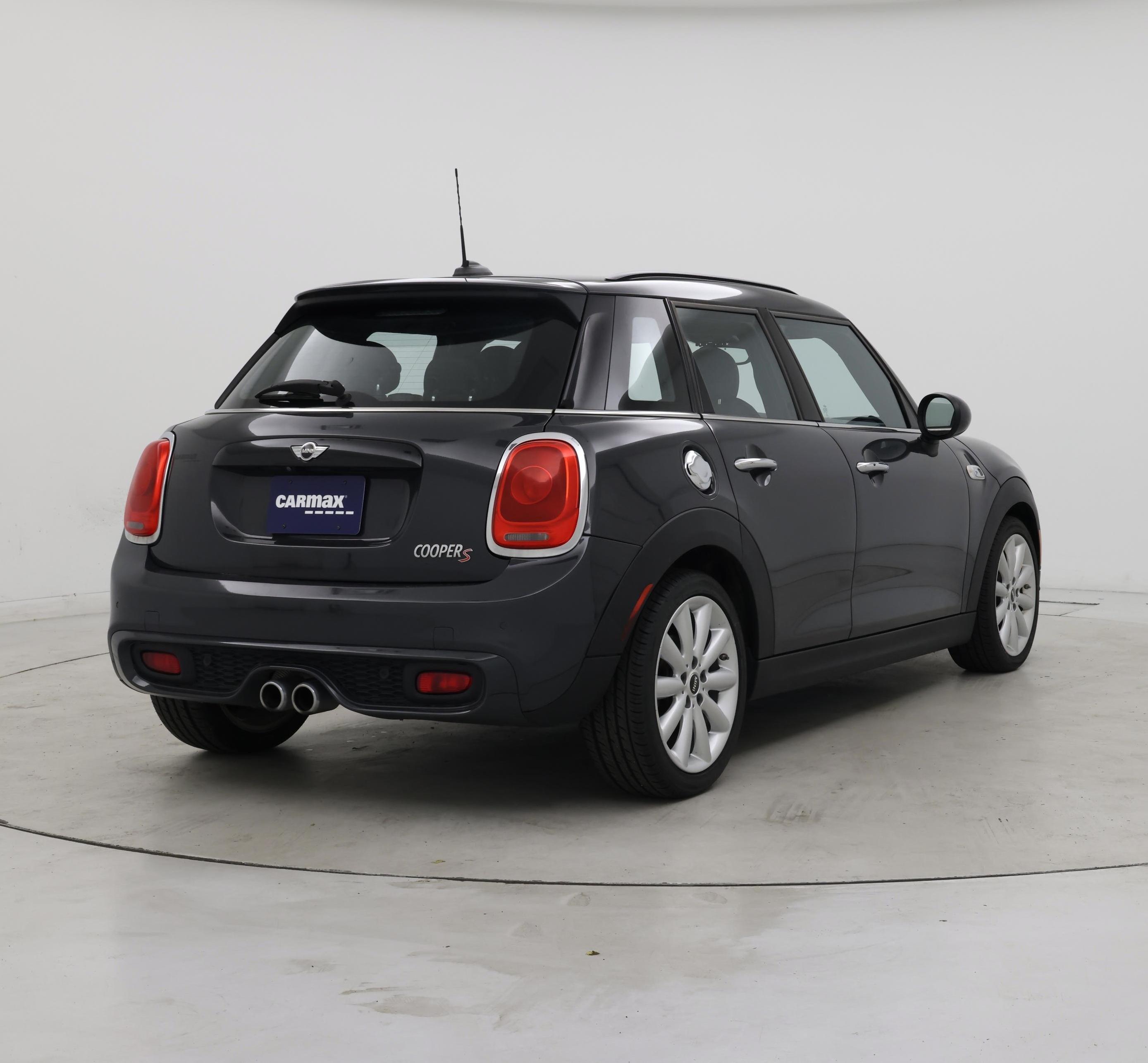 Thumbnail: 2018 MINI Cooper Hardtop - 8