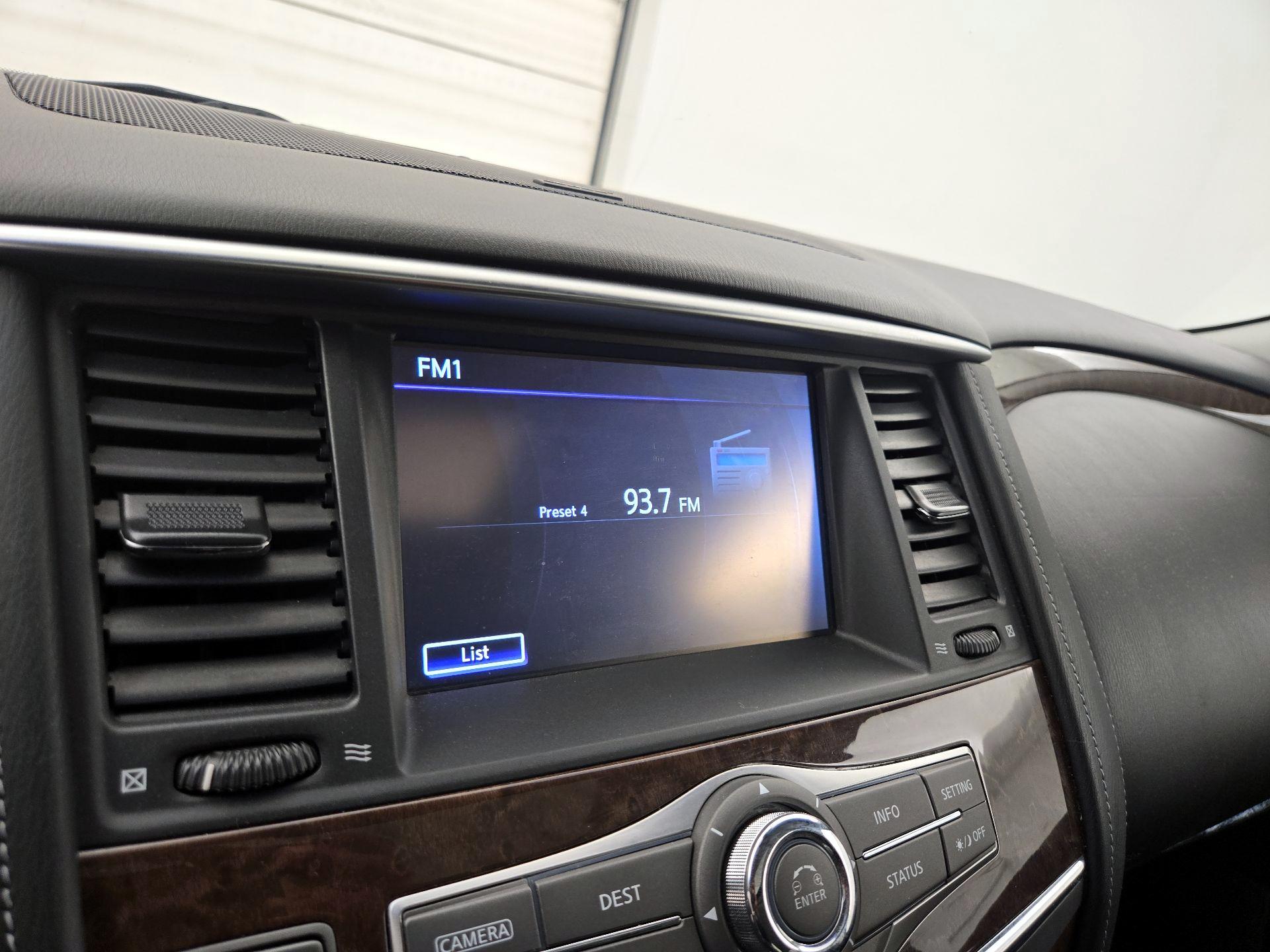 Thumbnail: 2016 INFINITI QX80 - 16