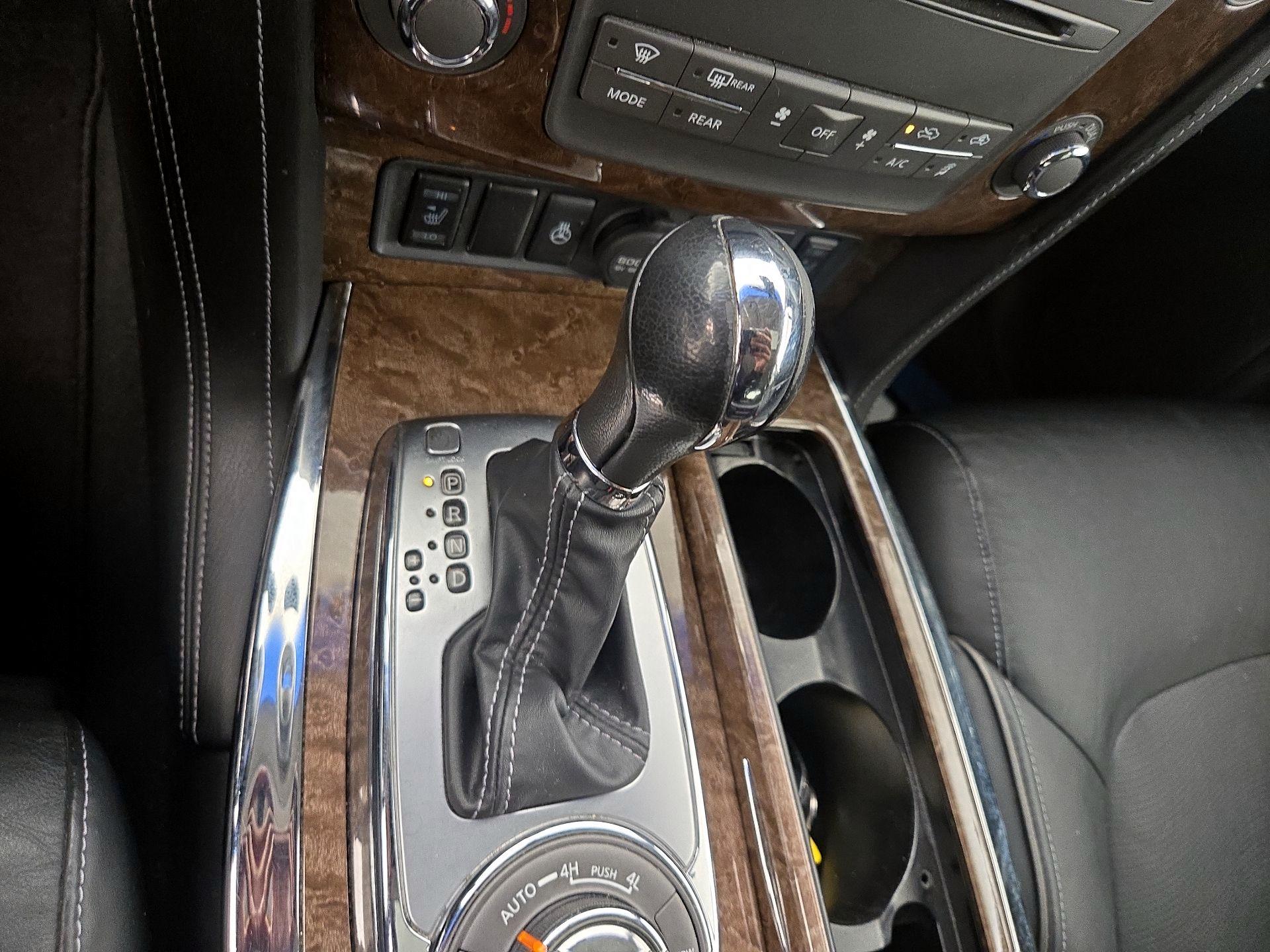 Thumbnail: 2016 INFINITI QX80 - 18