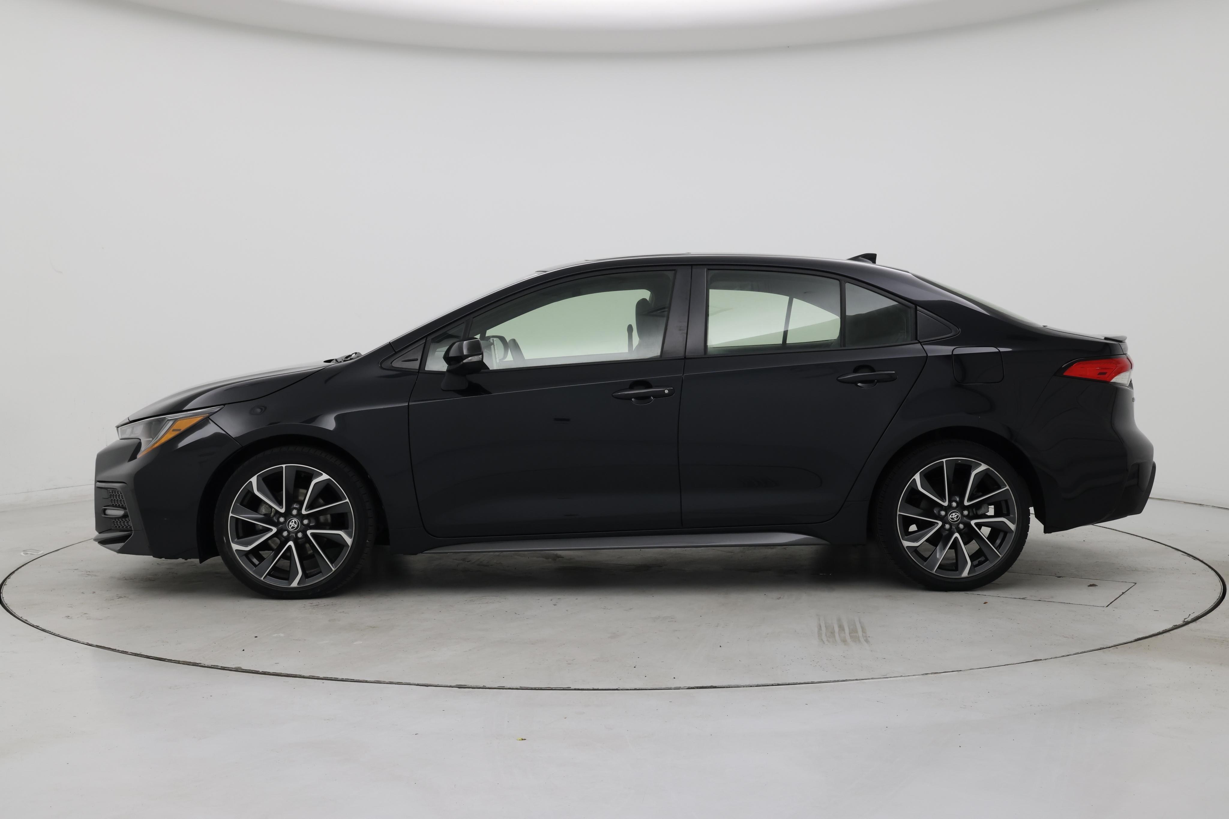 Thumbnail: 2021 Toyota Corolla - 3
