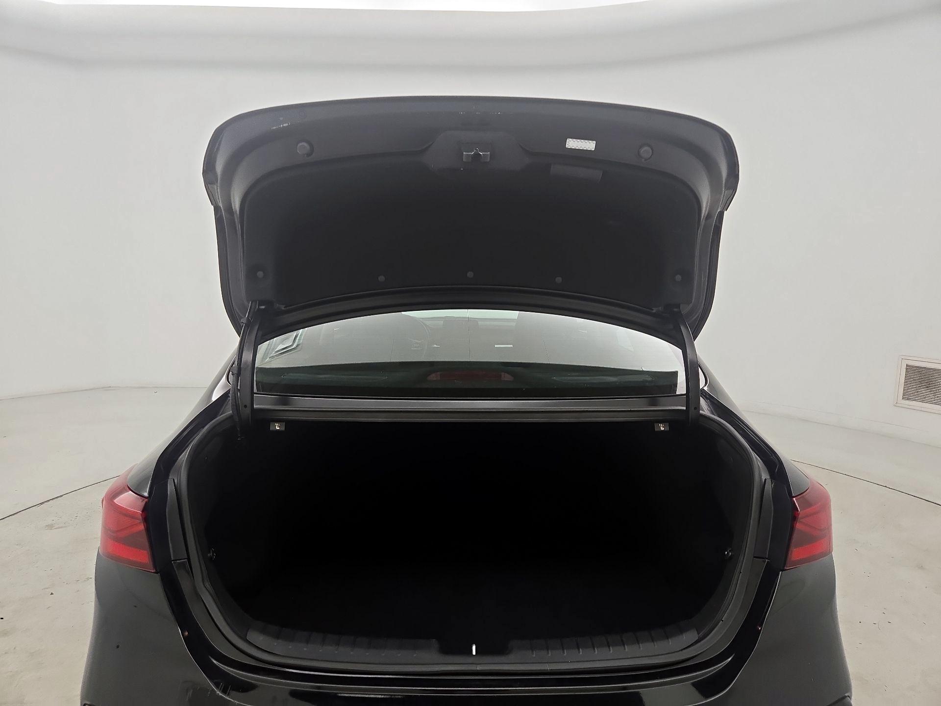 Thumbnail: 2019 Kia Forte - 20