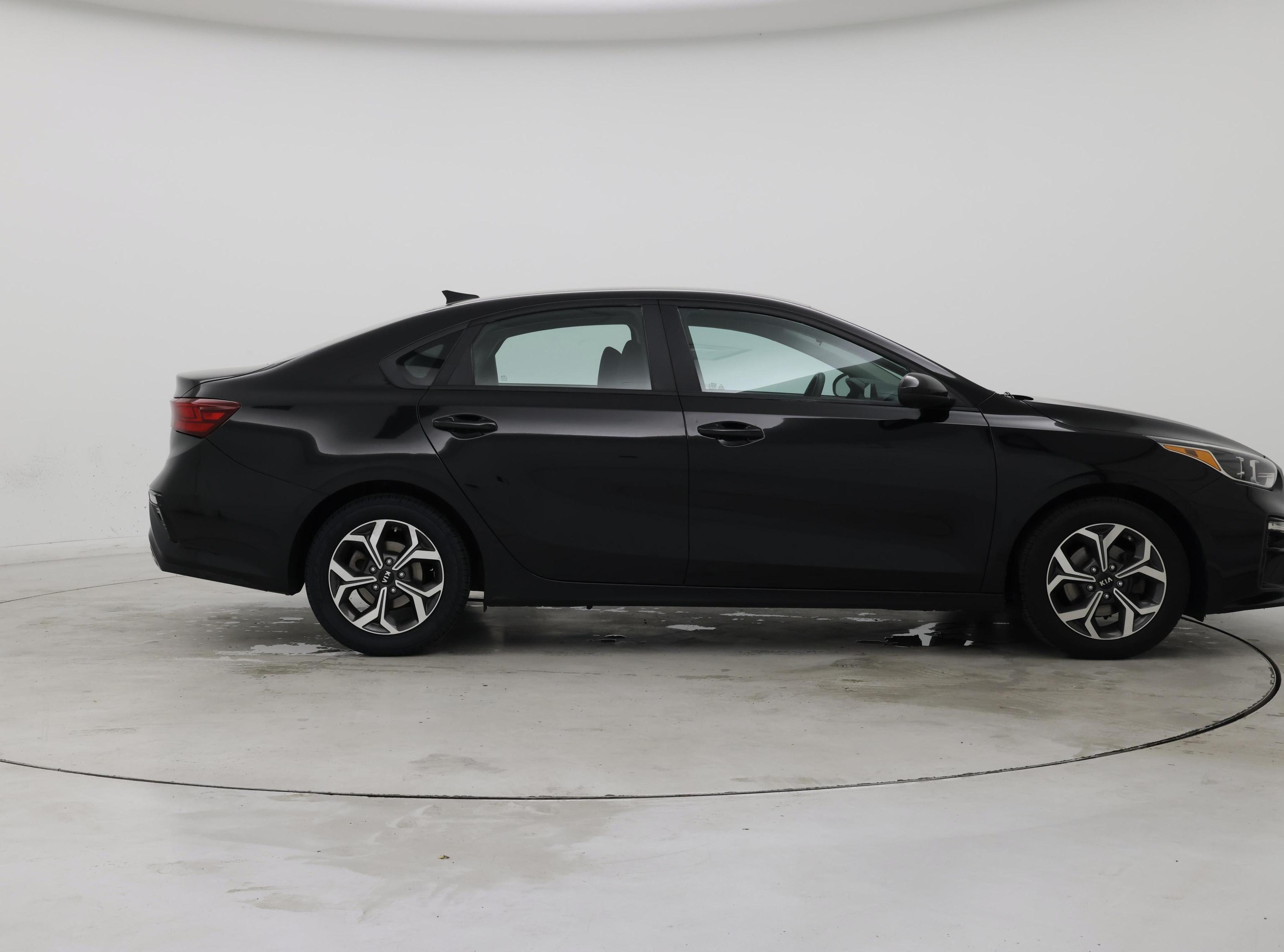 Thumbnail: 2019 Kia Forte - 7