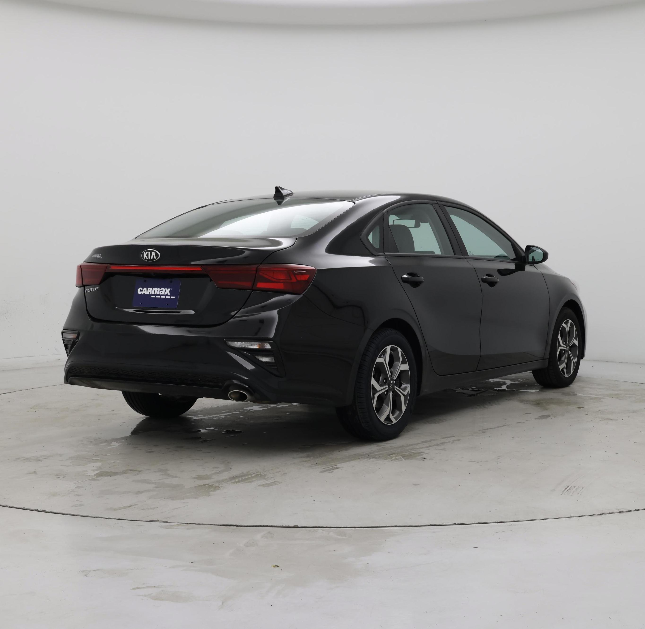 Thumbnail: 2019 Kia Forte - 8
