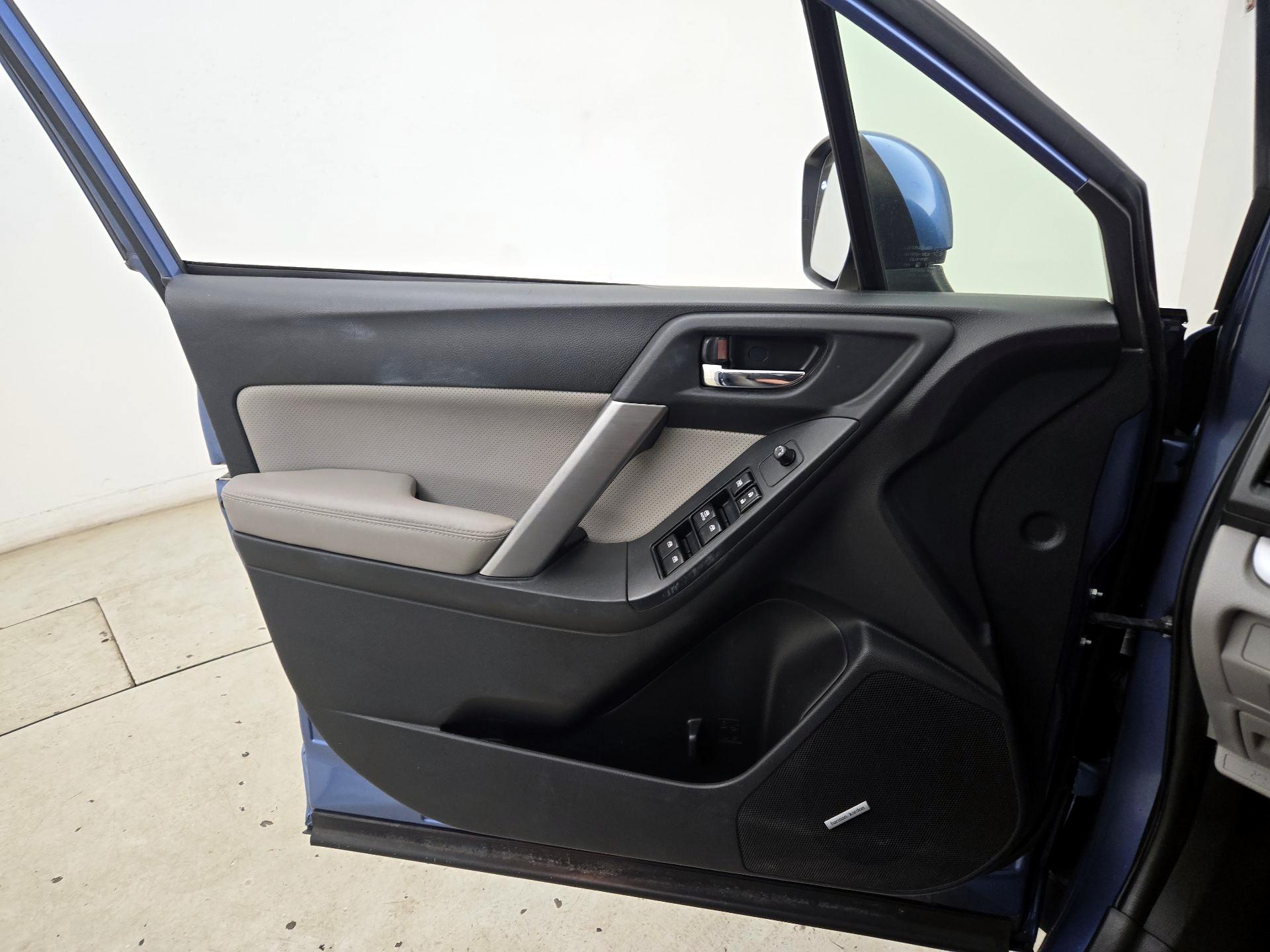 Thumbnail: 2015 Subaru Forester - 12