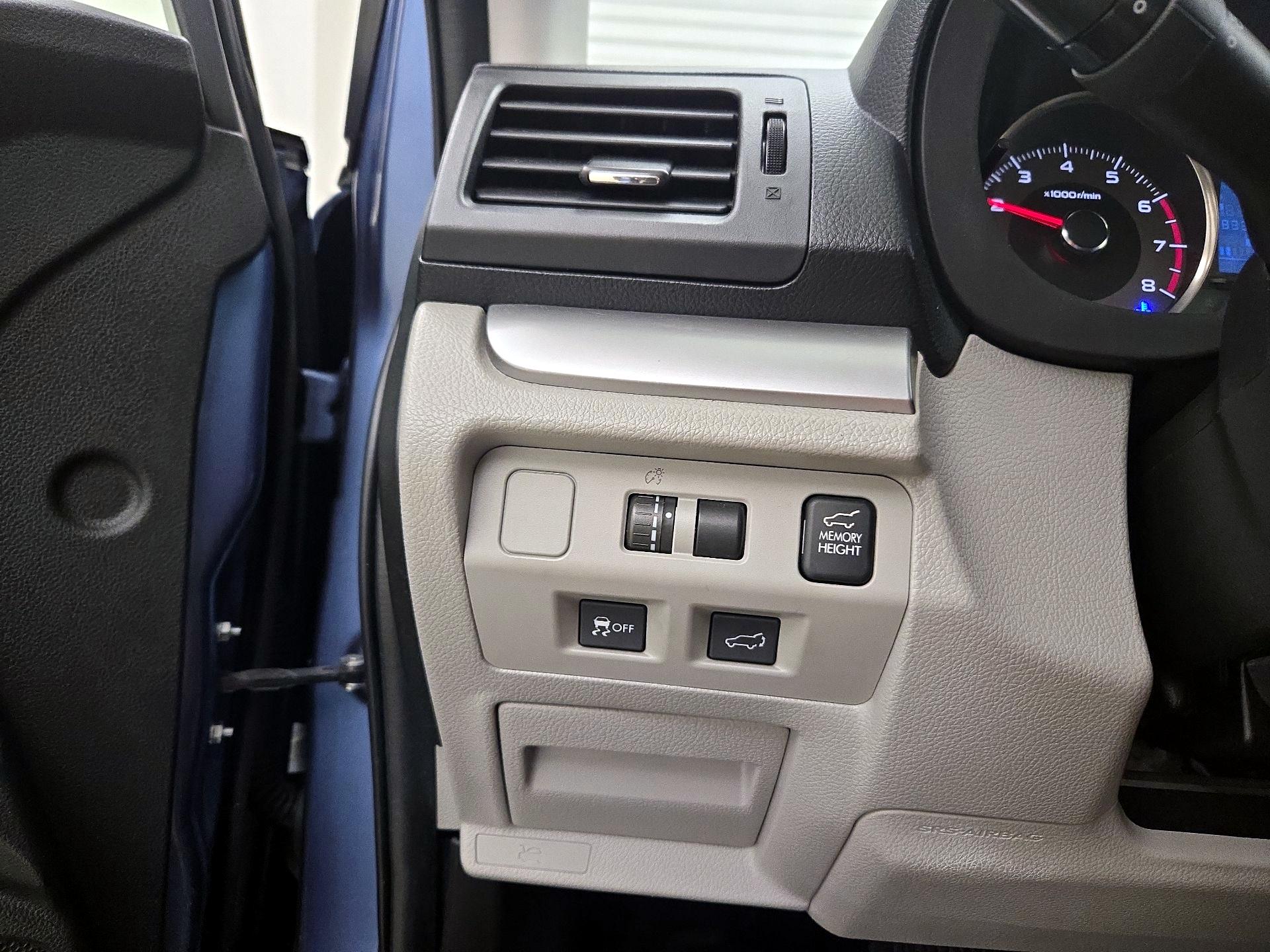 Thumbnail: 2015 Subaru Forester - 13