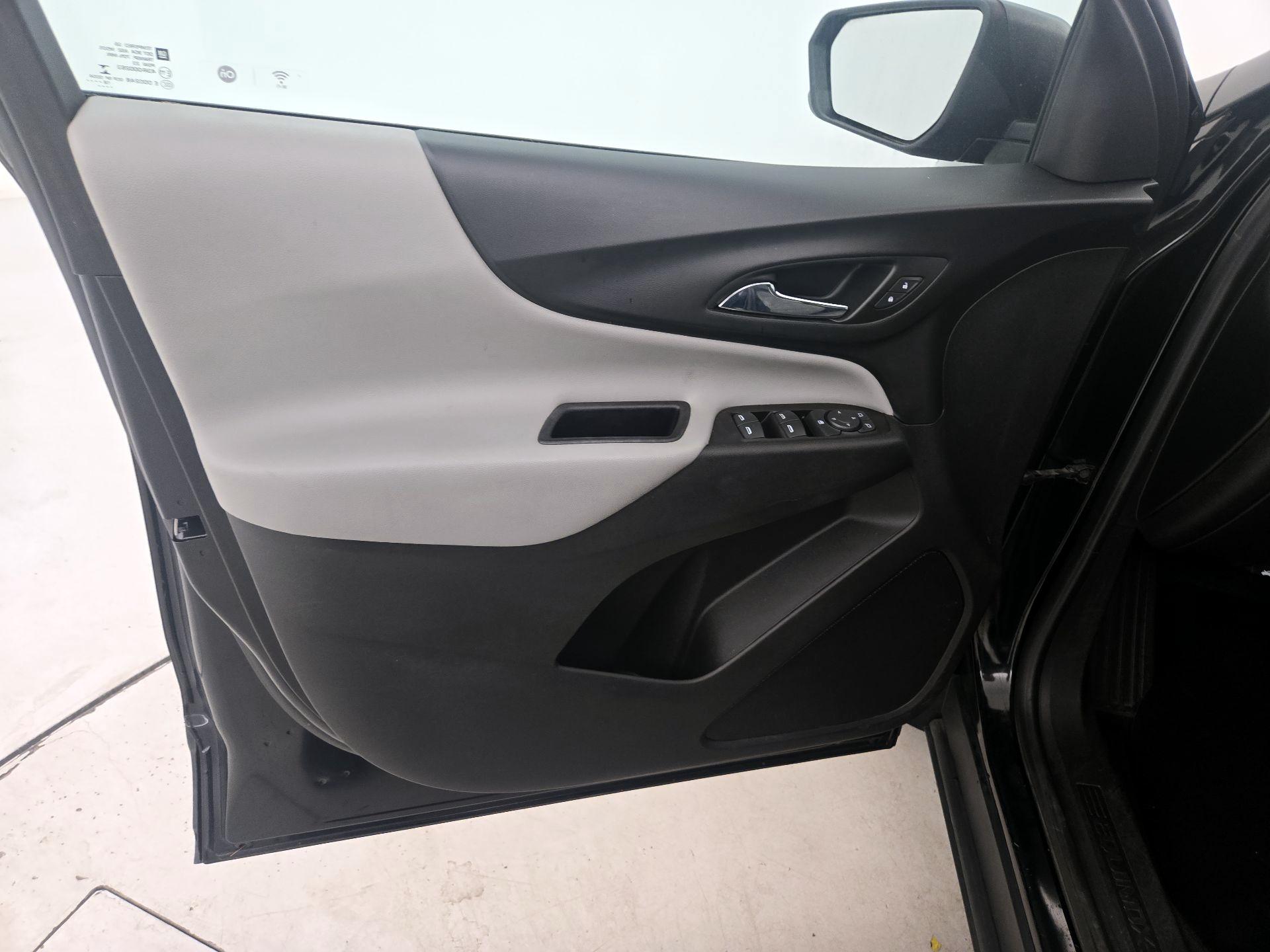 Thumbnail: 2019 Chevrolet Equinox - 12