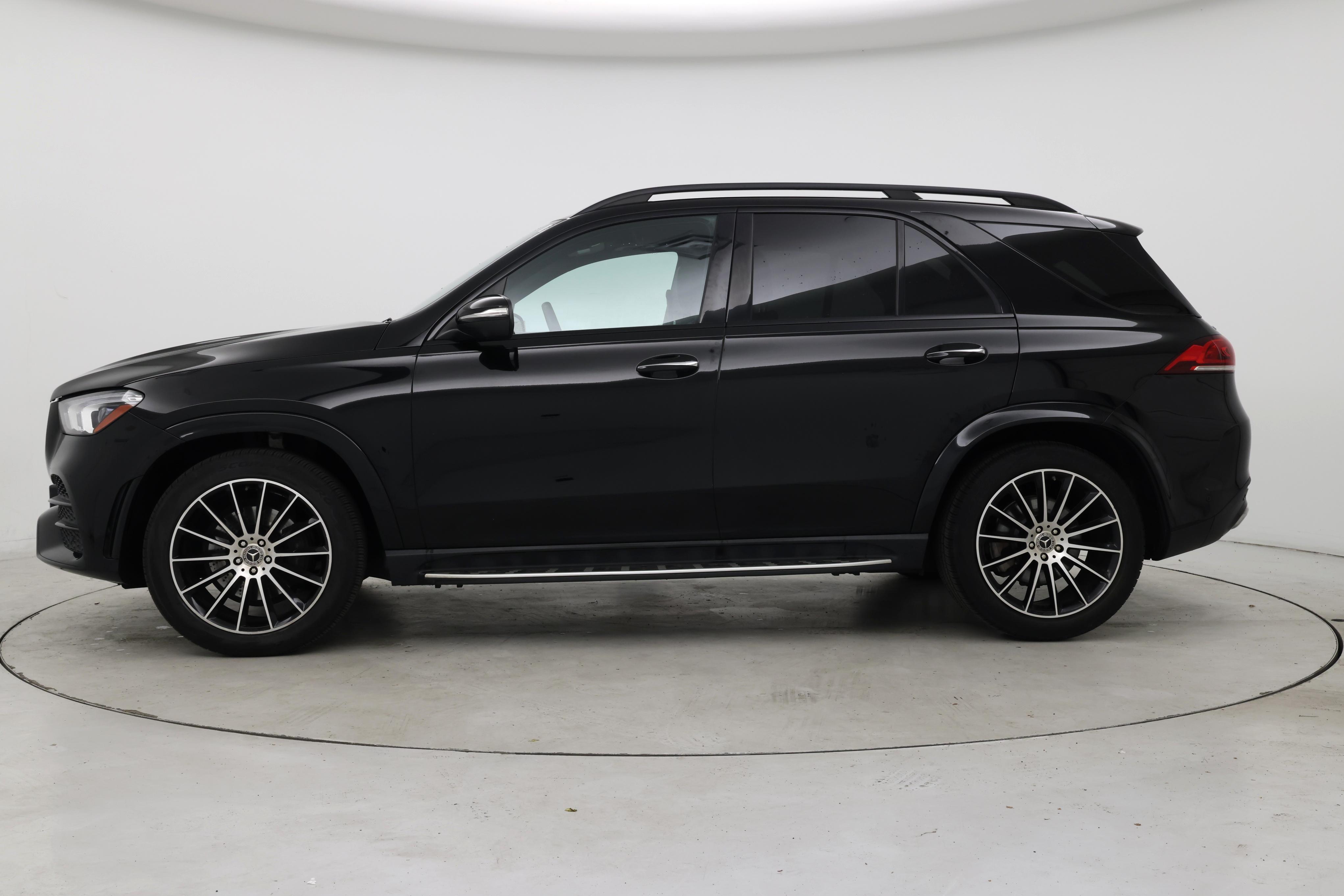 Thumbnail: 2020 Mercedes-Benz GLE - 3