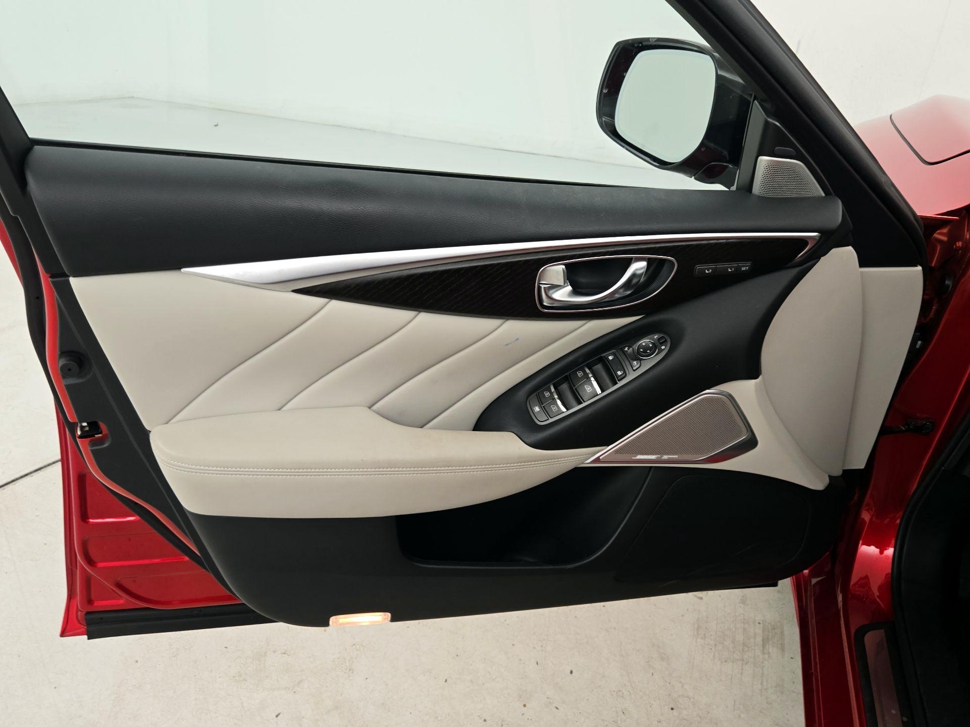 Thumbnail: 2021 INFINITI Q50 - 12