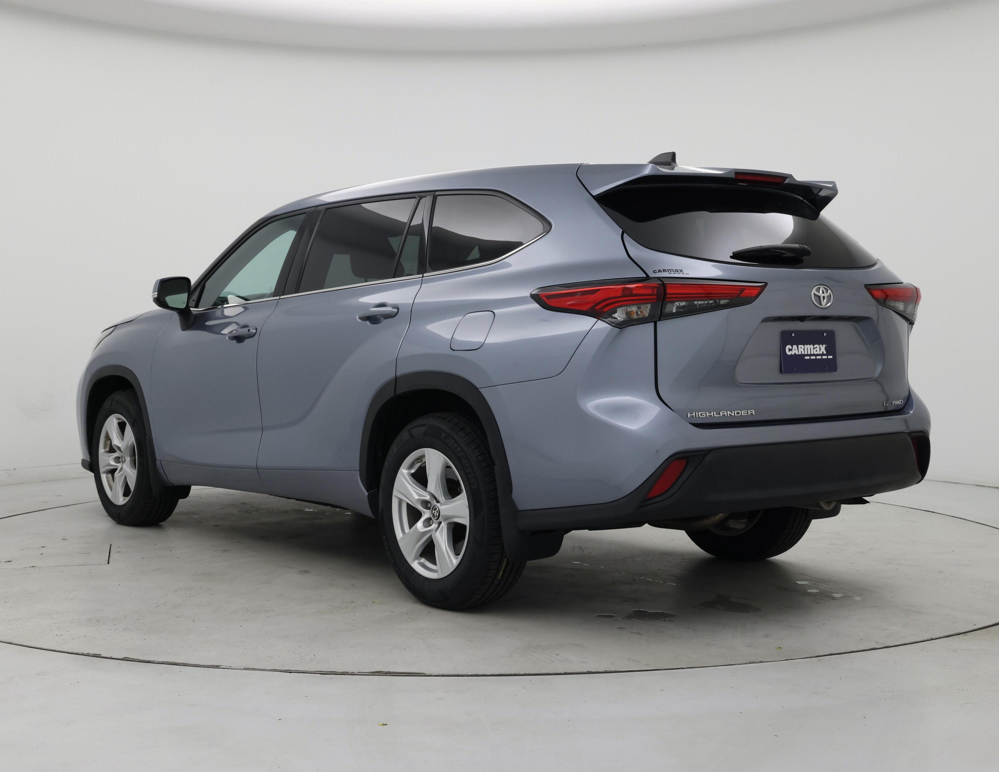 Thumbnail: 2022 Toyota Highlander - 2