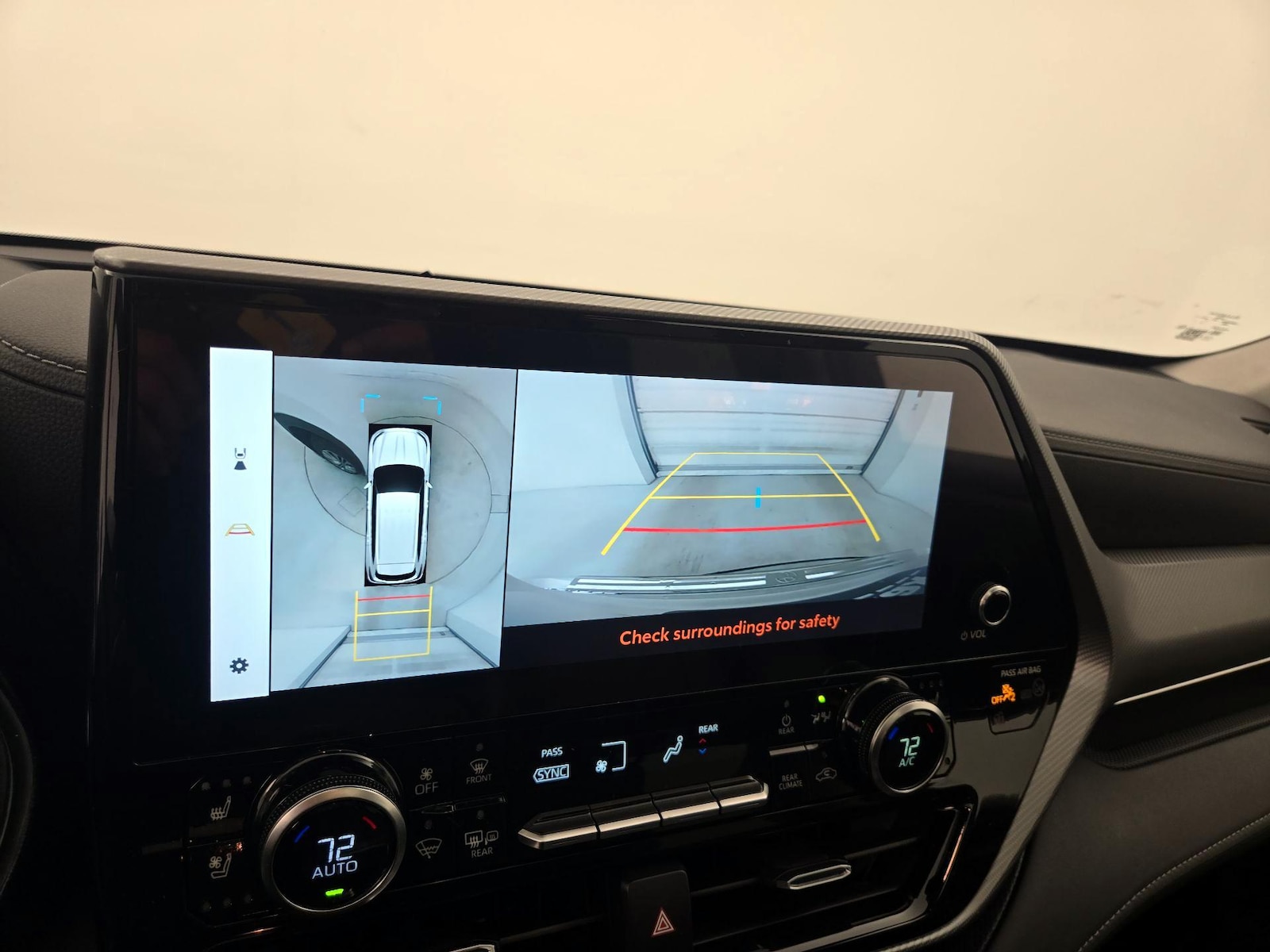 2023 Toyota Highlander Platinum - Photo 16