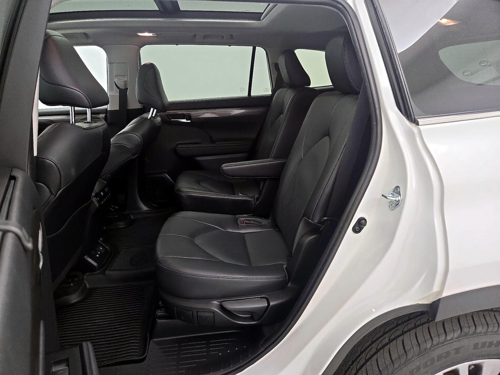 2023 Toyota Highlander Platinum - Photo 22