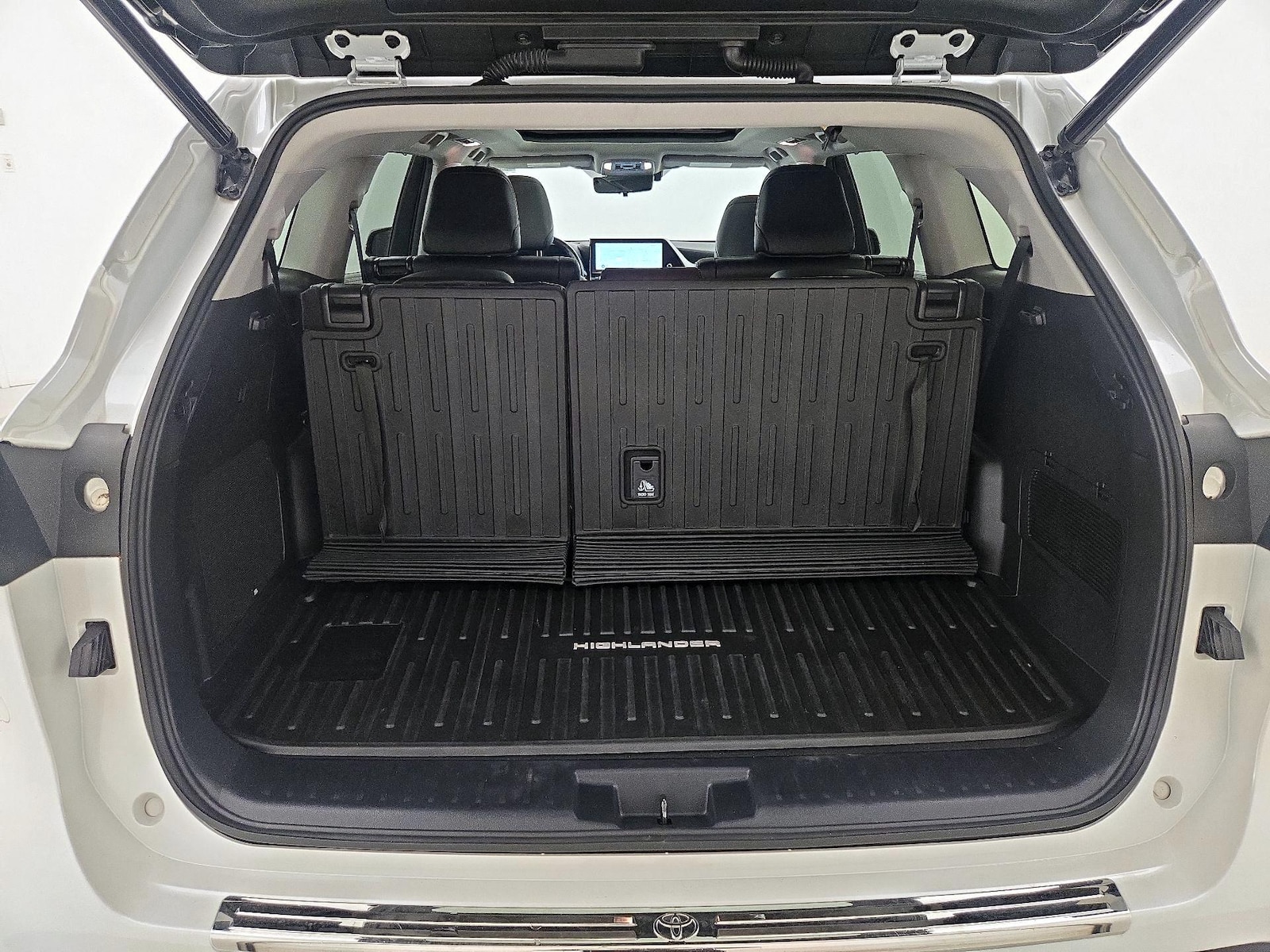 2023 Toyota Highlander Platinum - Photo 24