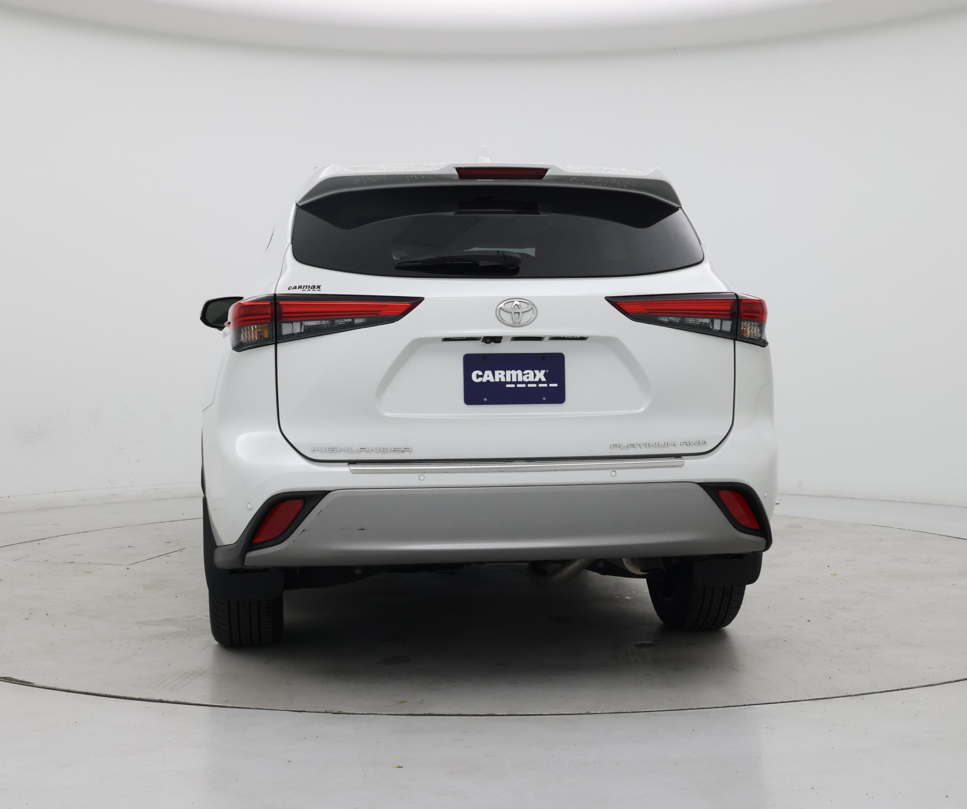 Thumbnail: 2023 Toyota Highlander - 6