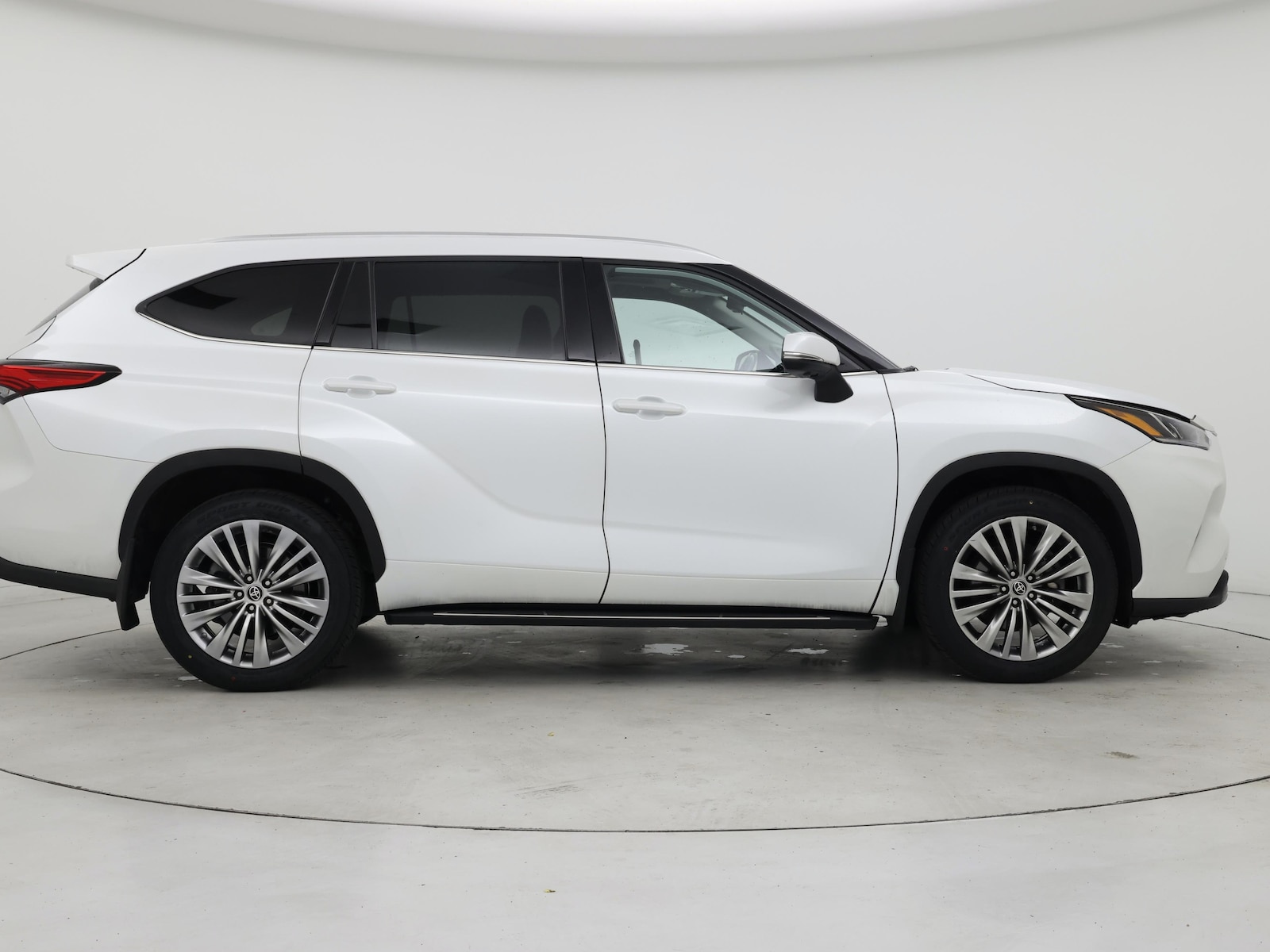 2023 Toyota Highlander Platinum - Photo 8
