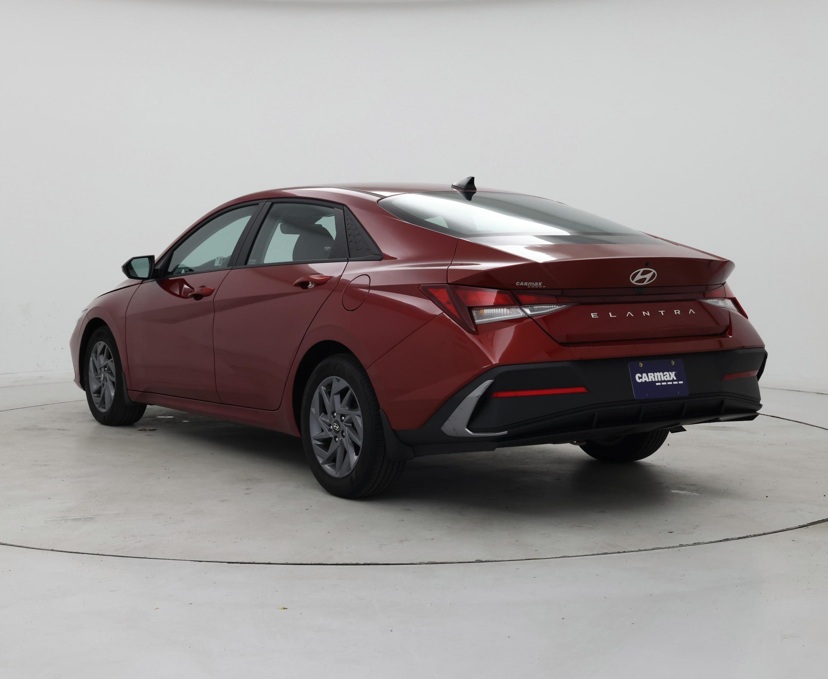 Thumbnail: 2024 Hyundai Elantra - 2