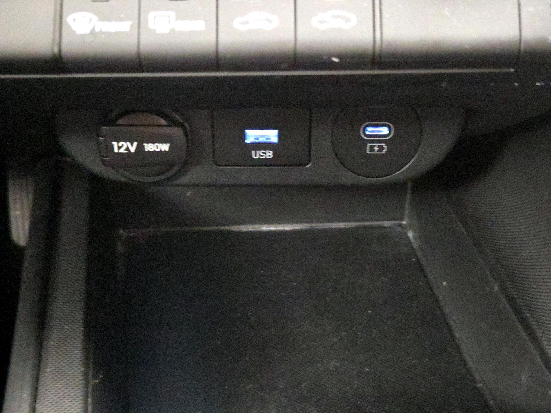 Thumbnail: 2024 Hyundai Elantra - 19