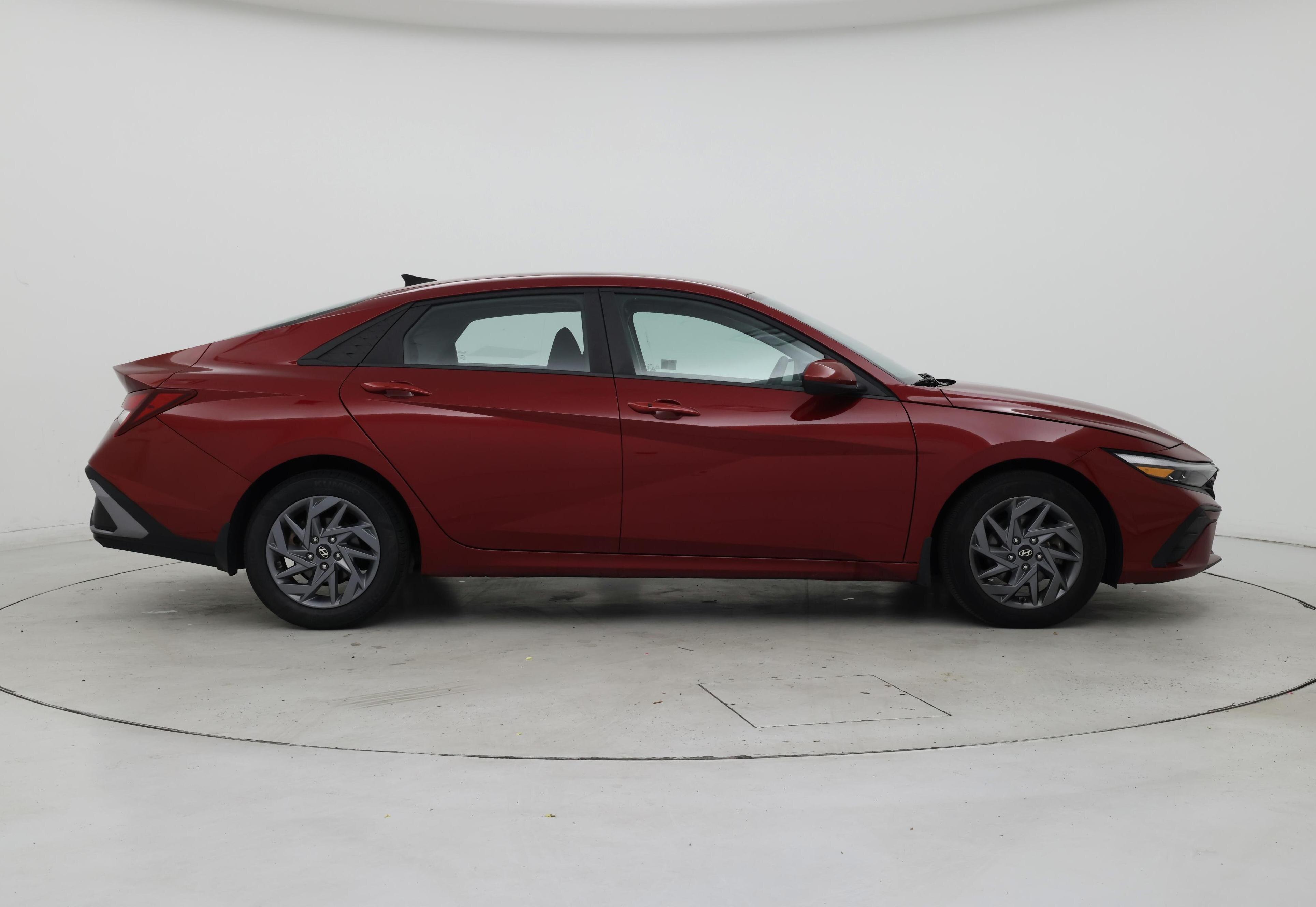 Thumbnail: 2024 Hyundai Elantra - 7
