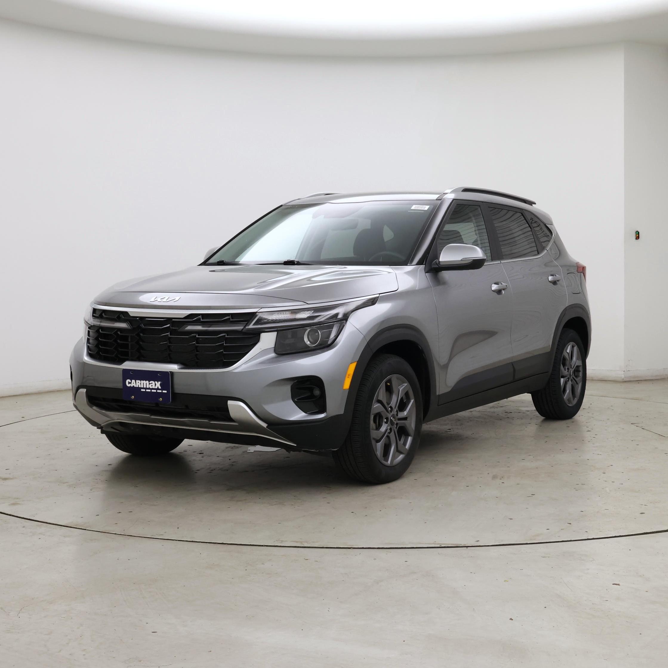 Thumbnail: 2024 Kia Seltos - 4