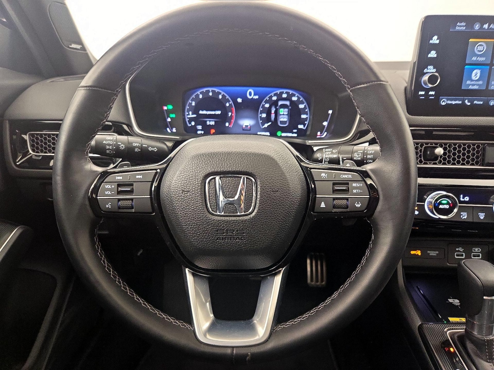 2024 Honda Civic Hatchback Sport Touring - Photo 11