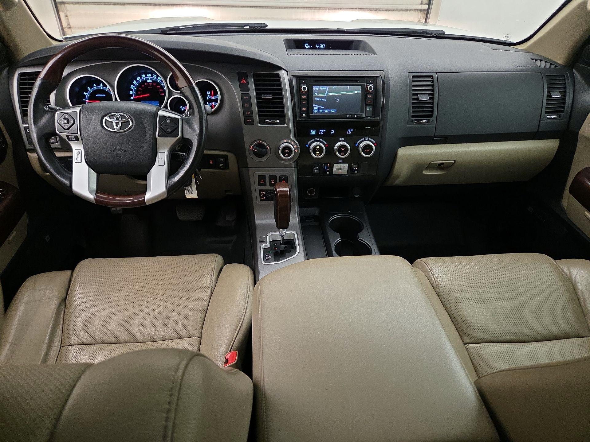 Thumbnail: 2015 Toyota Sequoia - 9